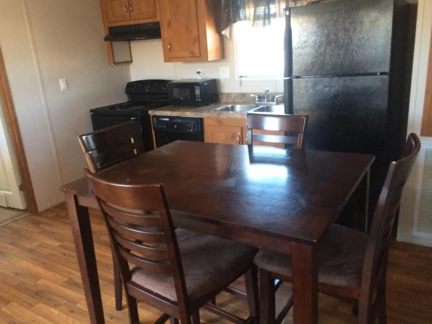 Cotulla Executive Inn