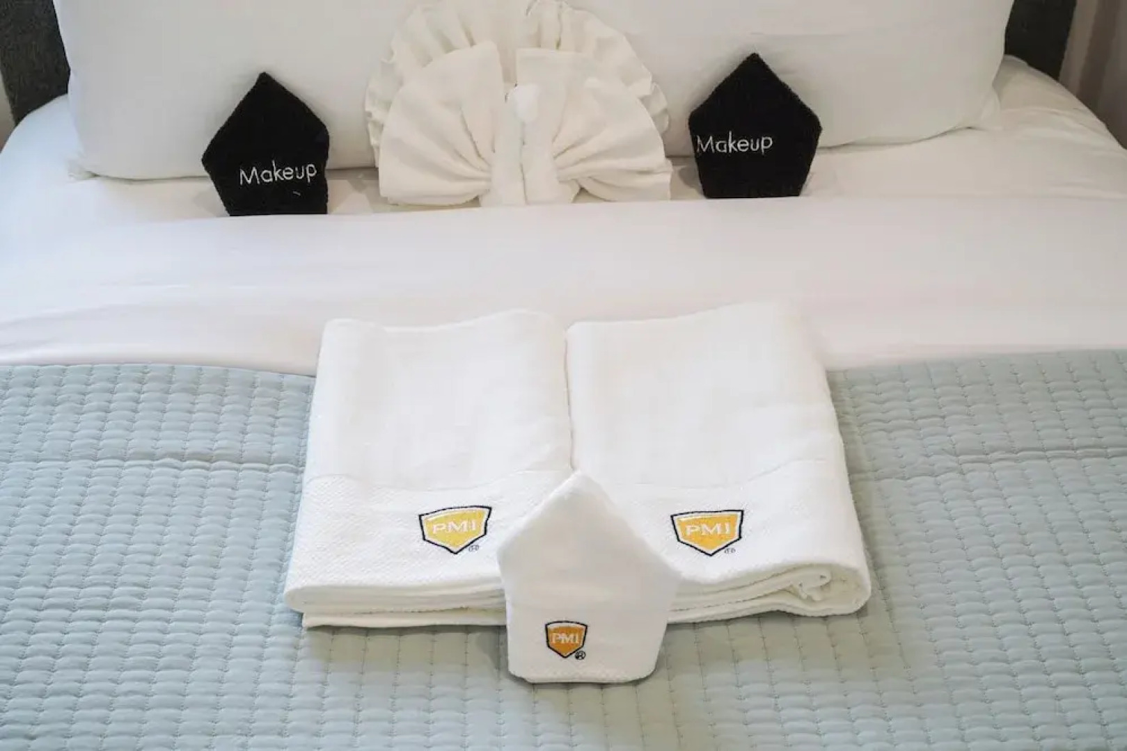 Oceanview Sunset View 3BR Luxe Home Yard