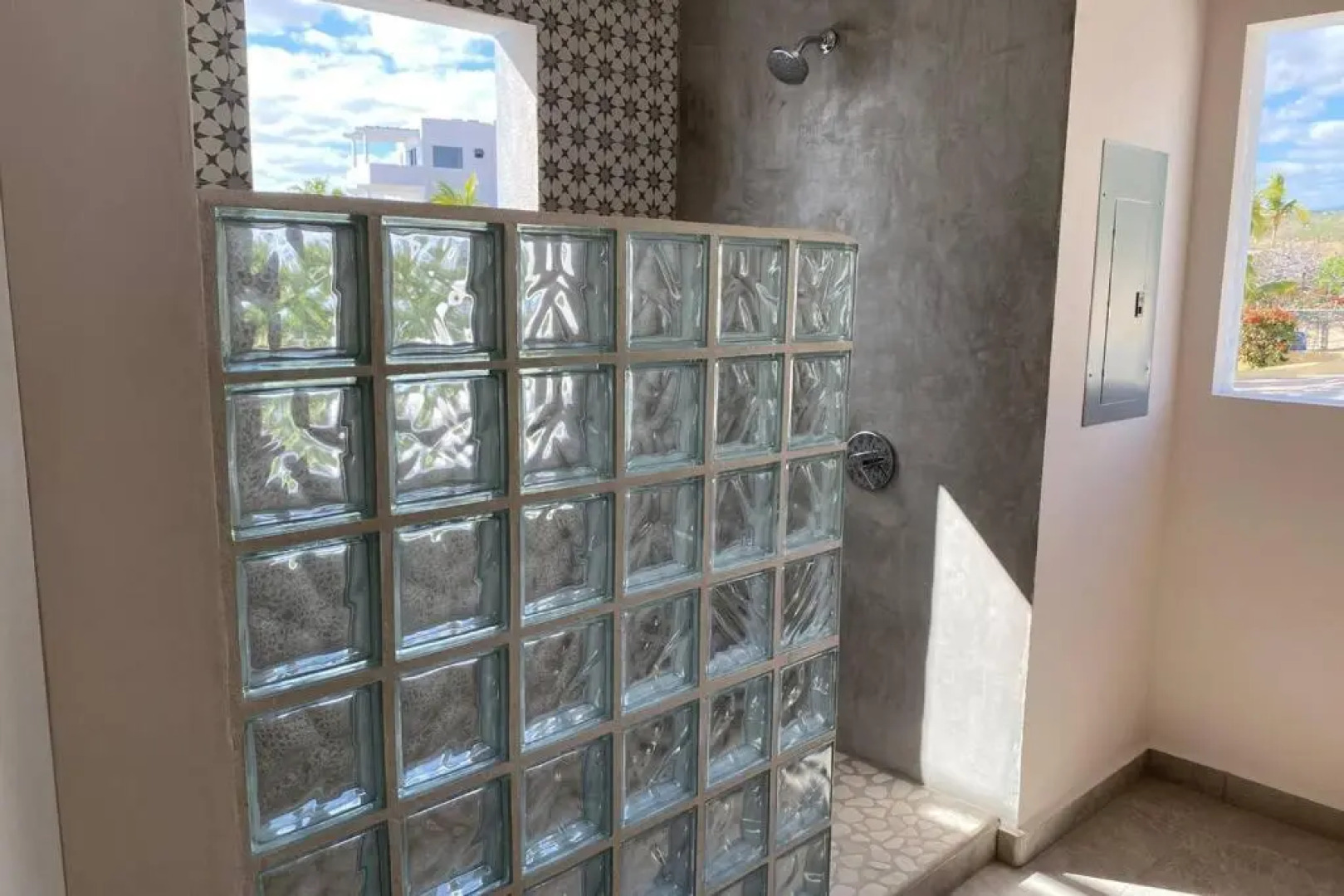 Casa Mañana Amazing Villa with Beachfront & Pool 4BR 4BA