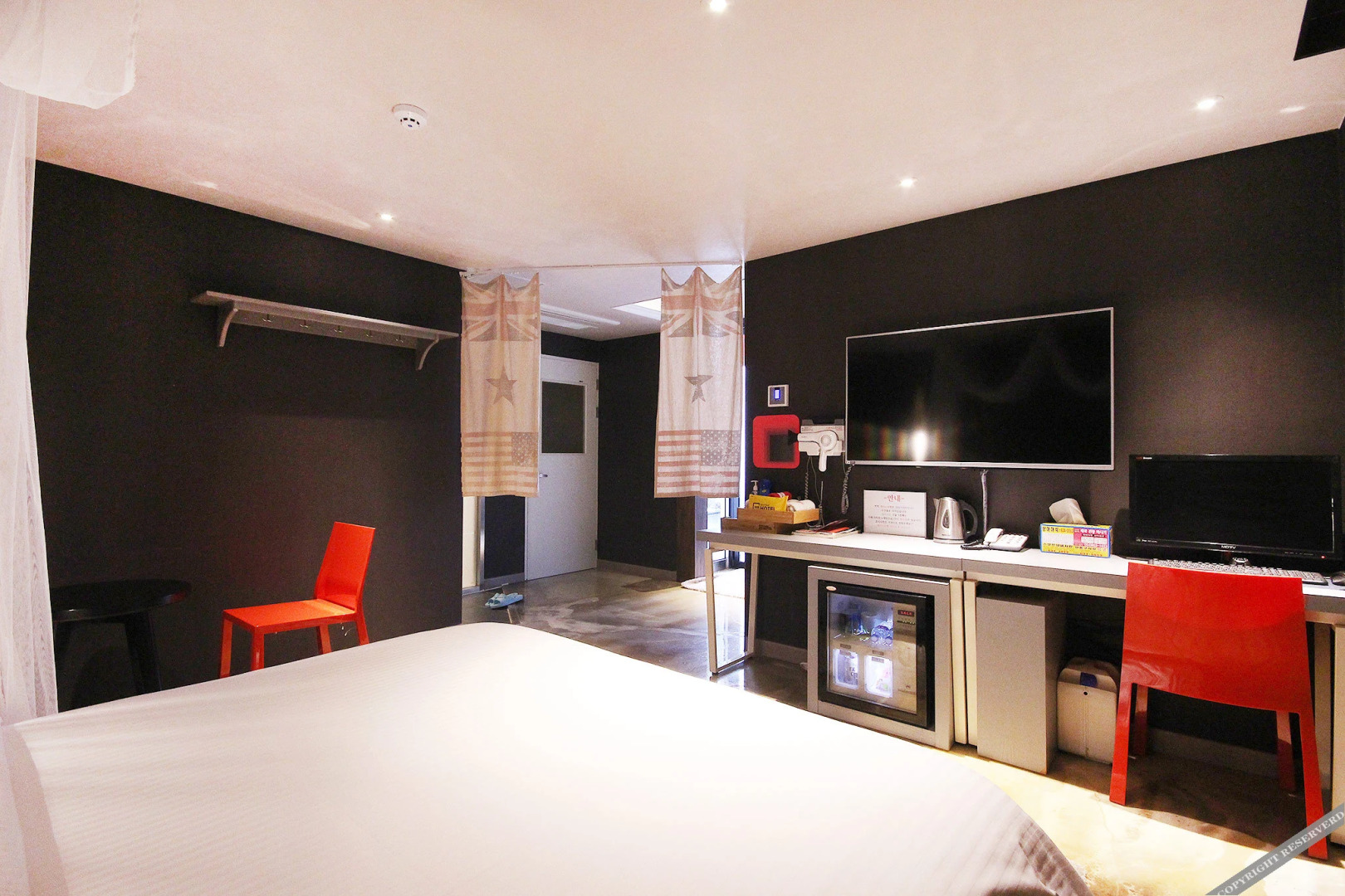 Yeongju Case Business Hotel