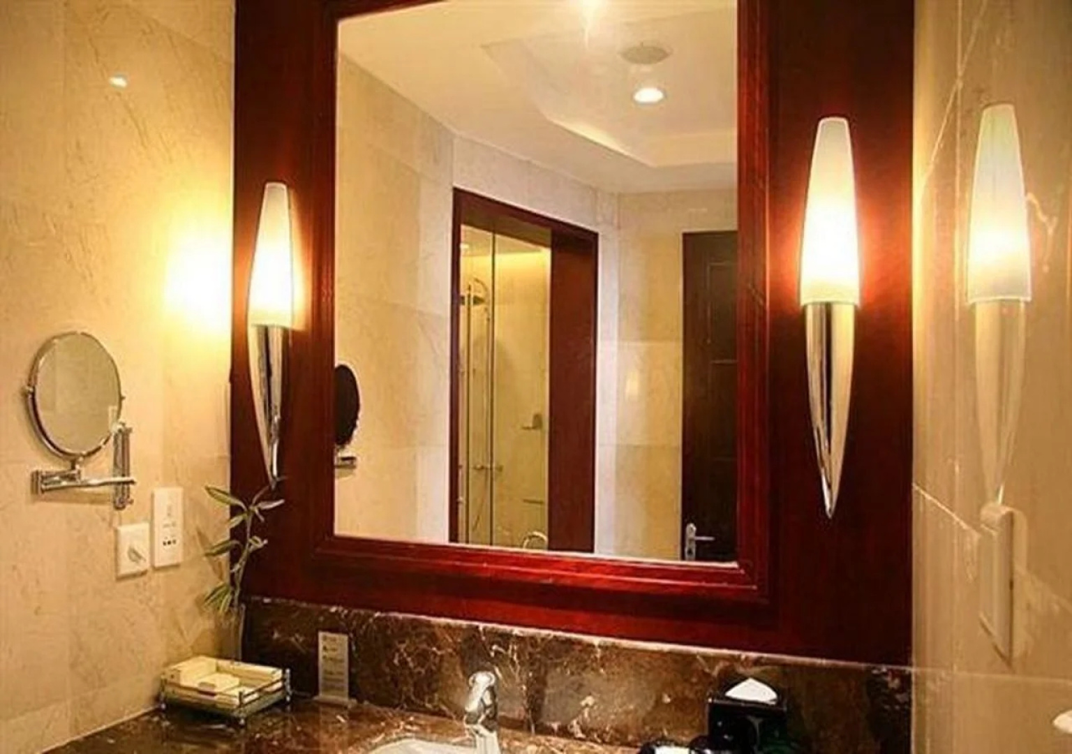 Red Forest Hotel