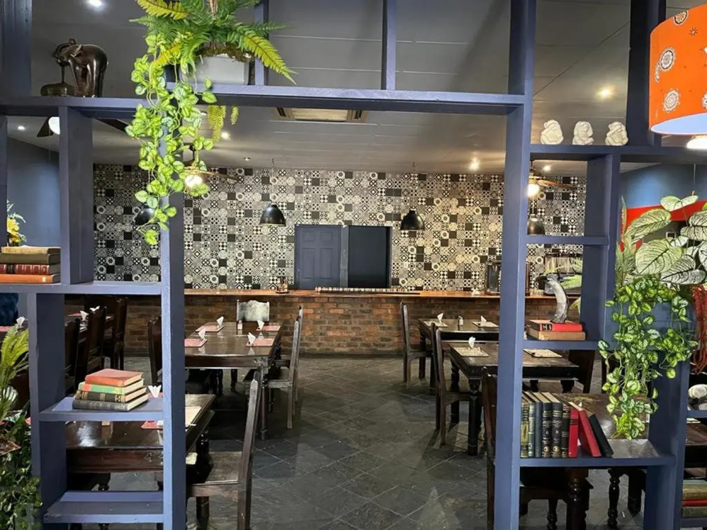 Elephant Springs Hotel