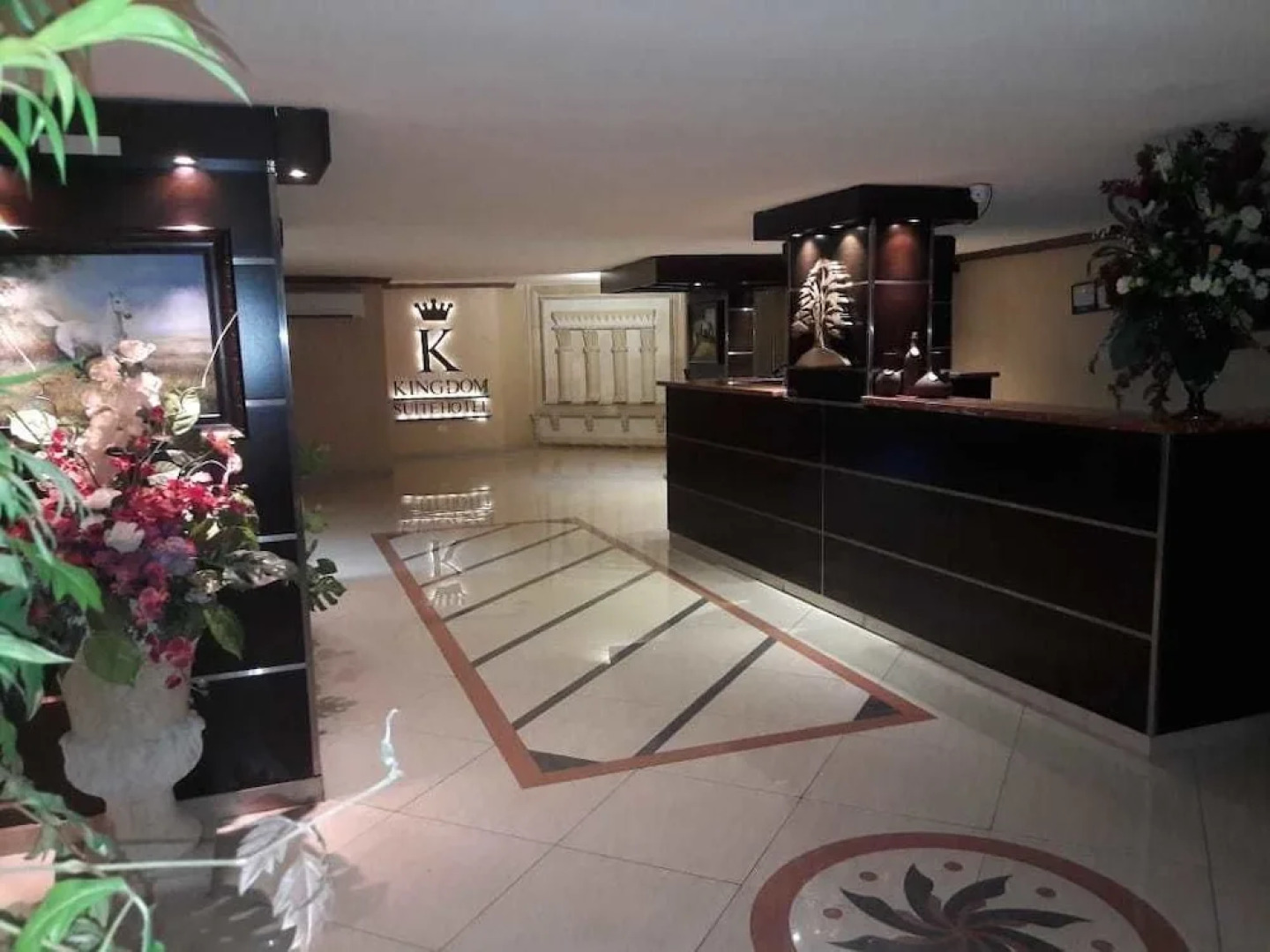 Kingdom Suite Hotel
