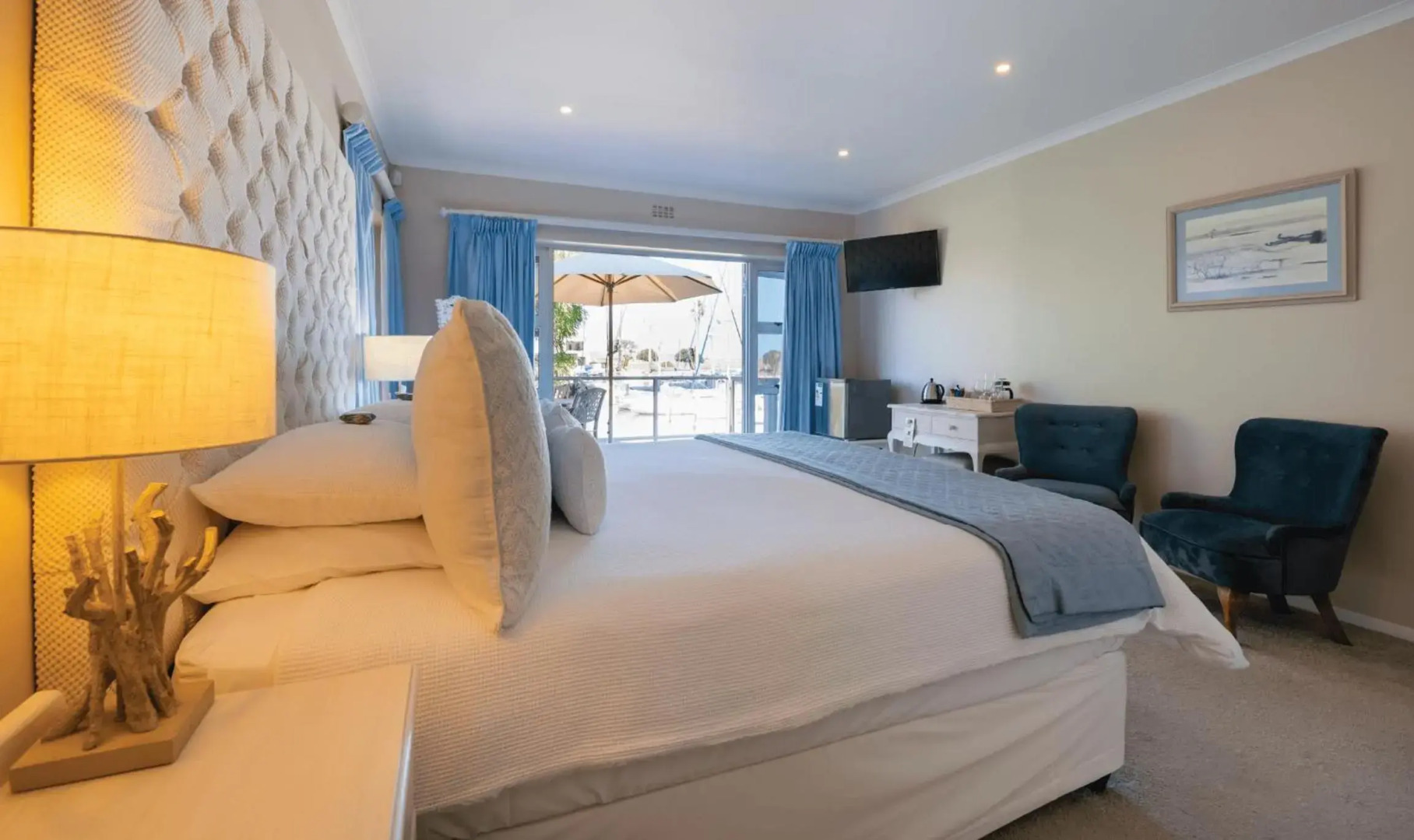 Russells On The Port