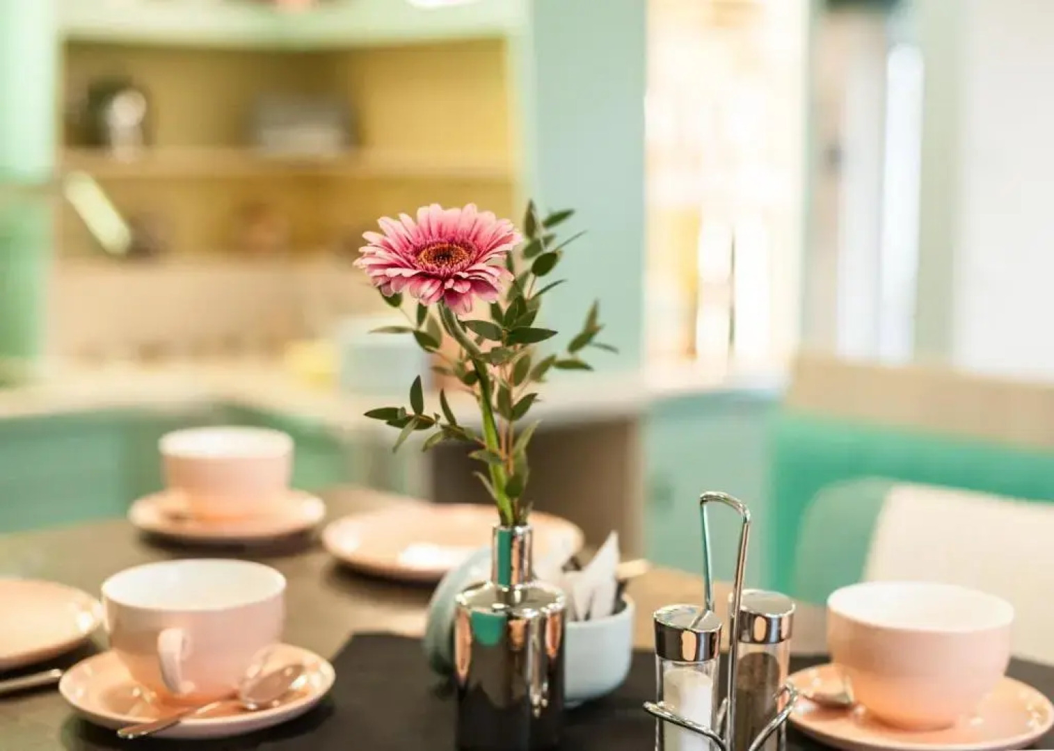 Bernstein Hotel "50`s Seaside Motel"