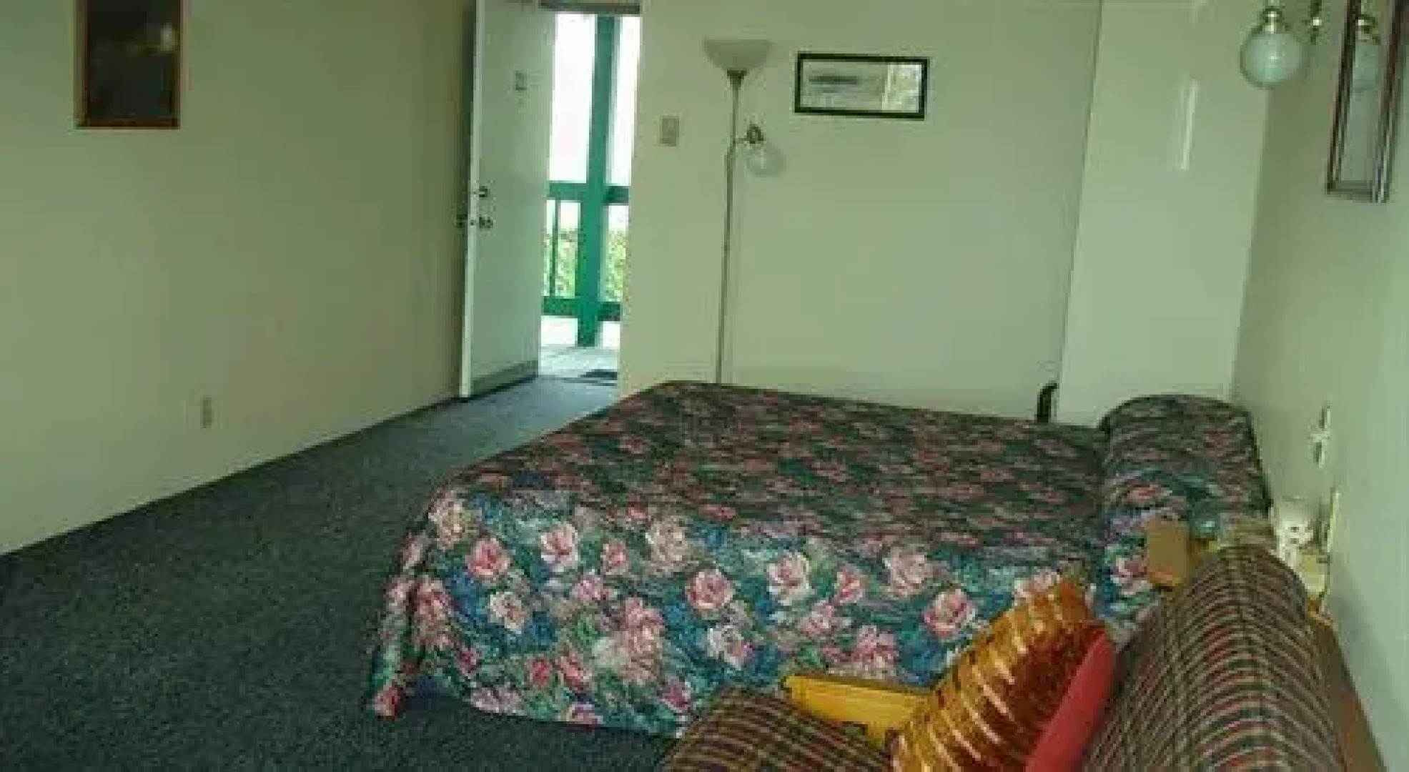 The Dublin House Motel