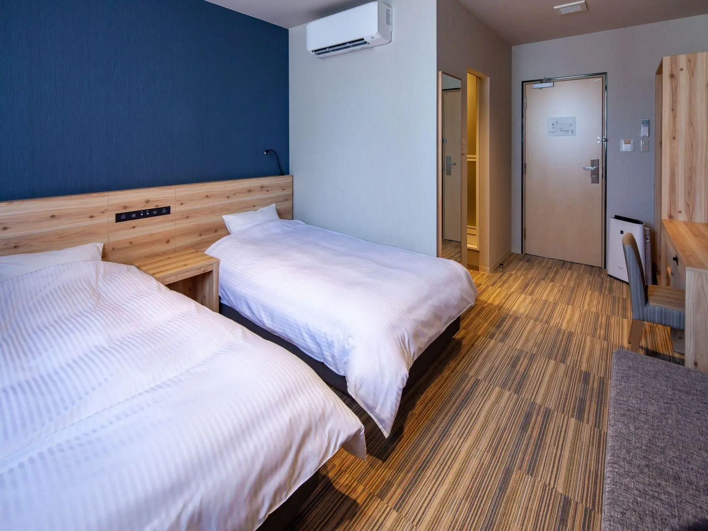 Y's Cabin & Hotel Naha Kokusai Dori