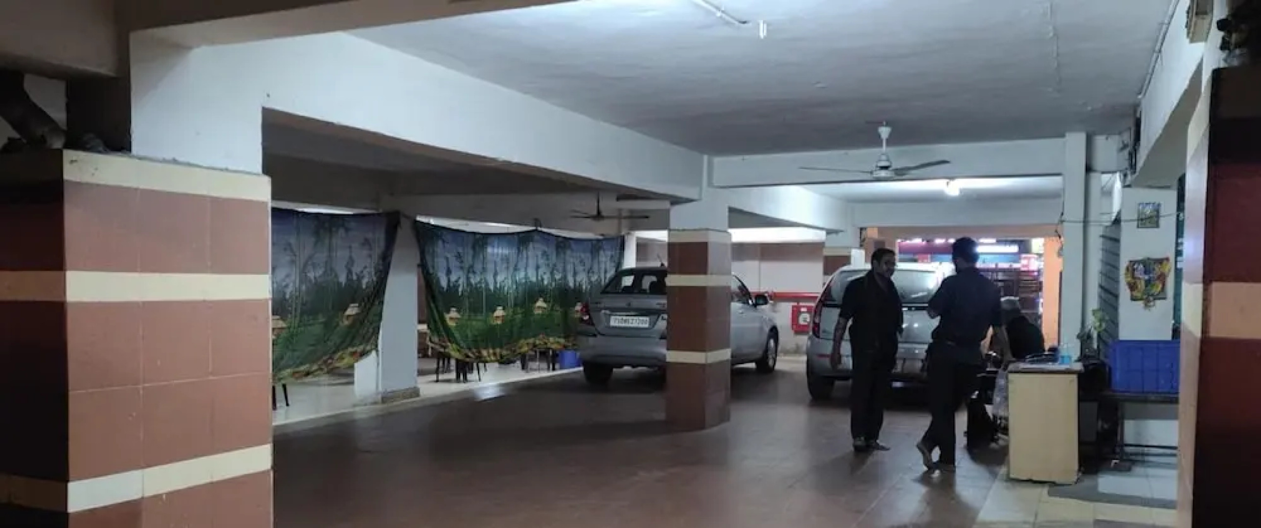 Hotel Dwaraka Inn