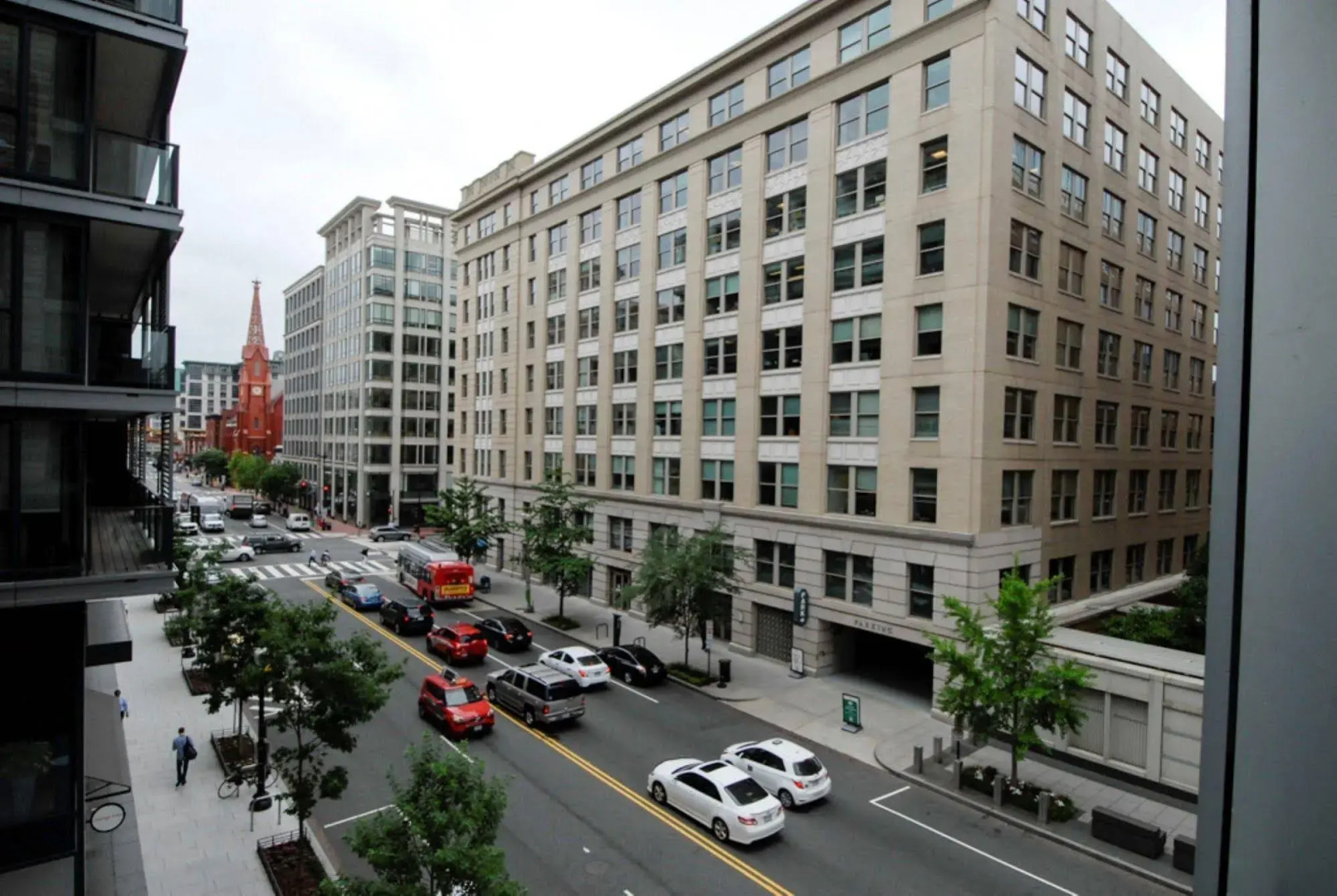 Global Luxury Suites at Chinatown