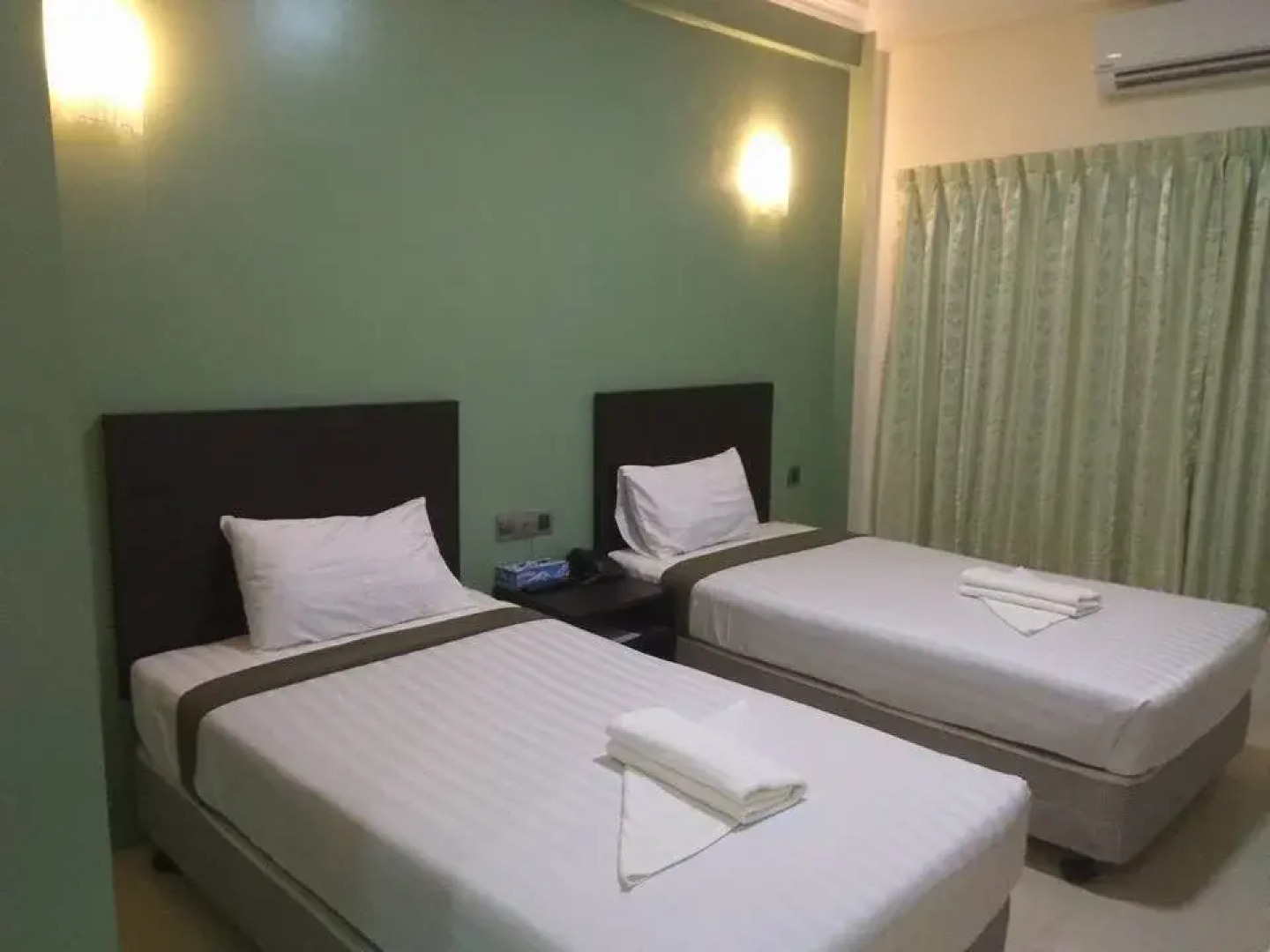 至尊酒店(Supreme Hotel)