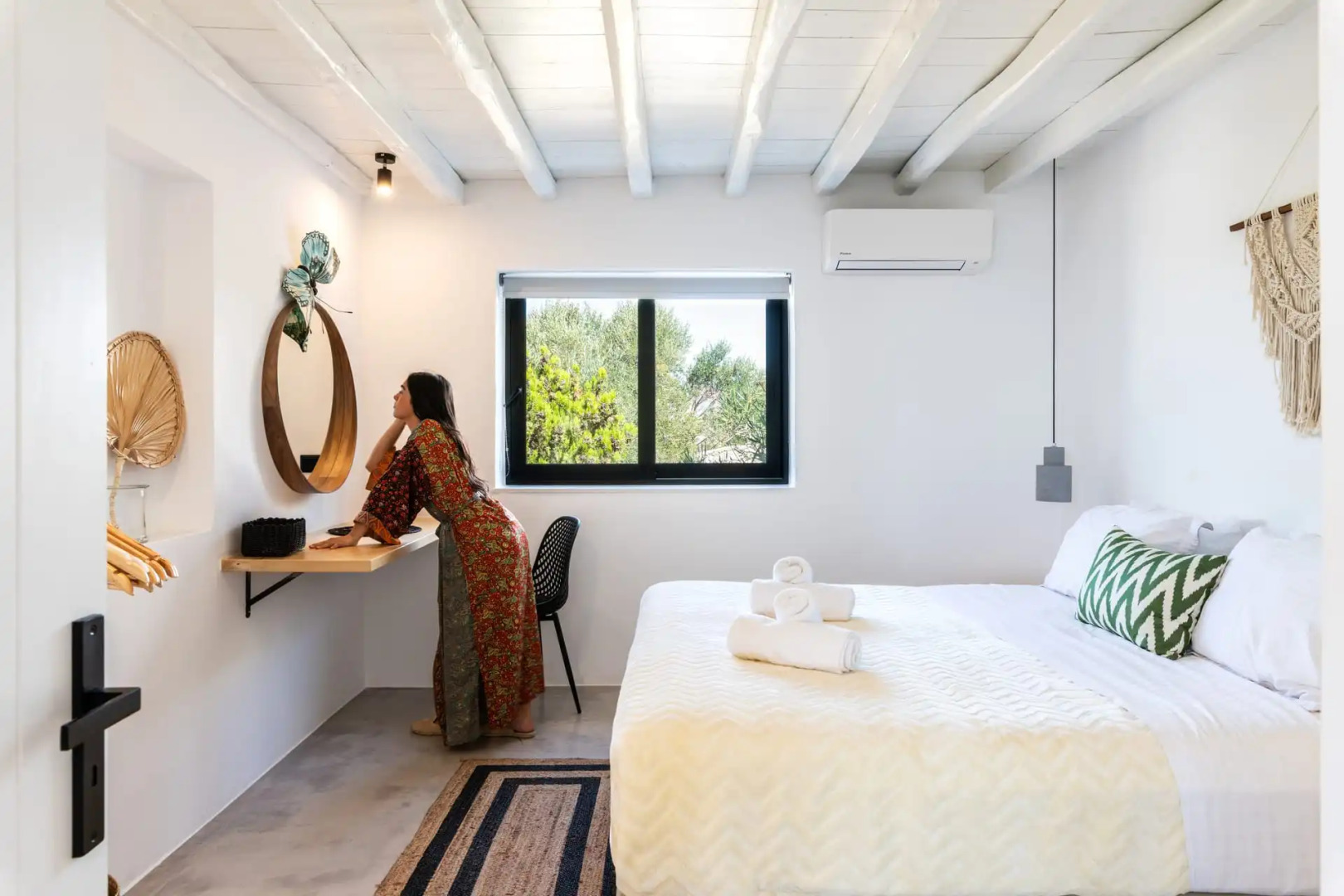 Yalos Mykonos 4 Bedroom Luxury Home Ornos