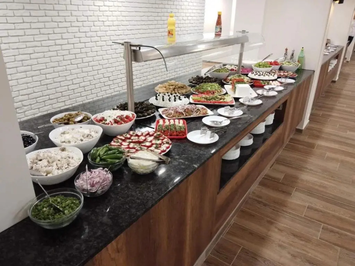 Queen Nelly Hotel Park