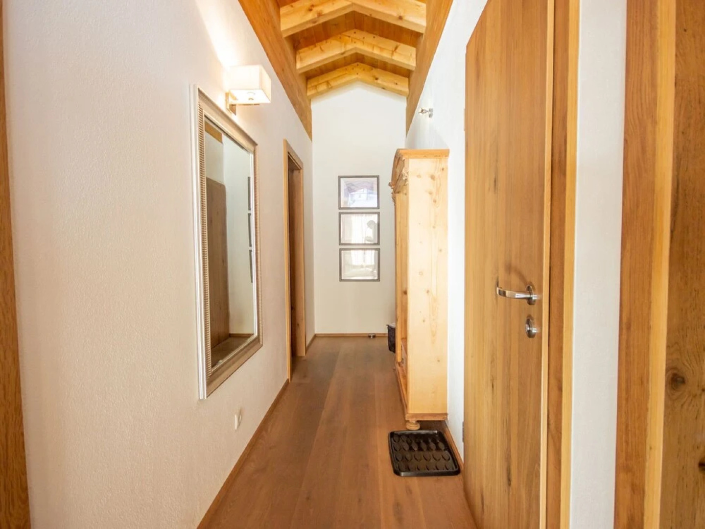 Lanner Axams in Axams