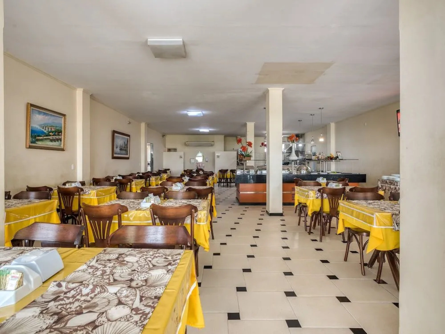 Piúma Palace Hotel, Lourdes