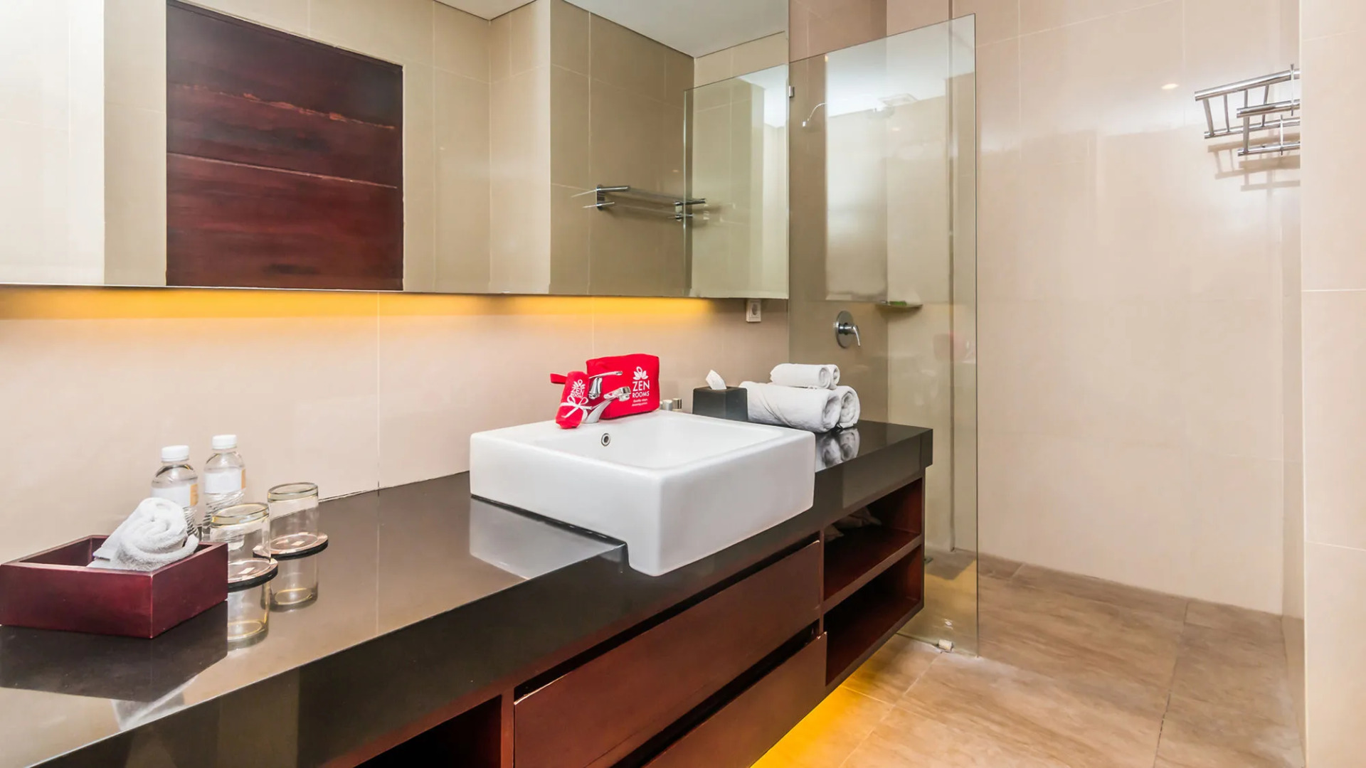 ZEN Premium Seminyak Braban