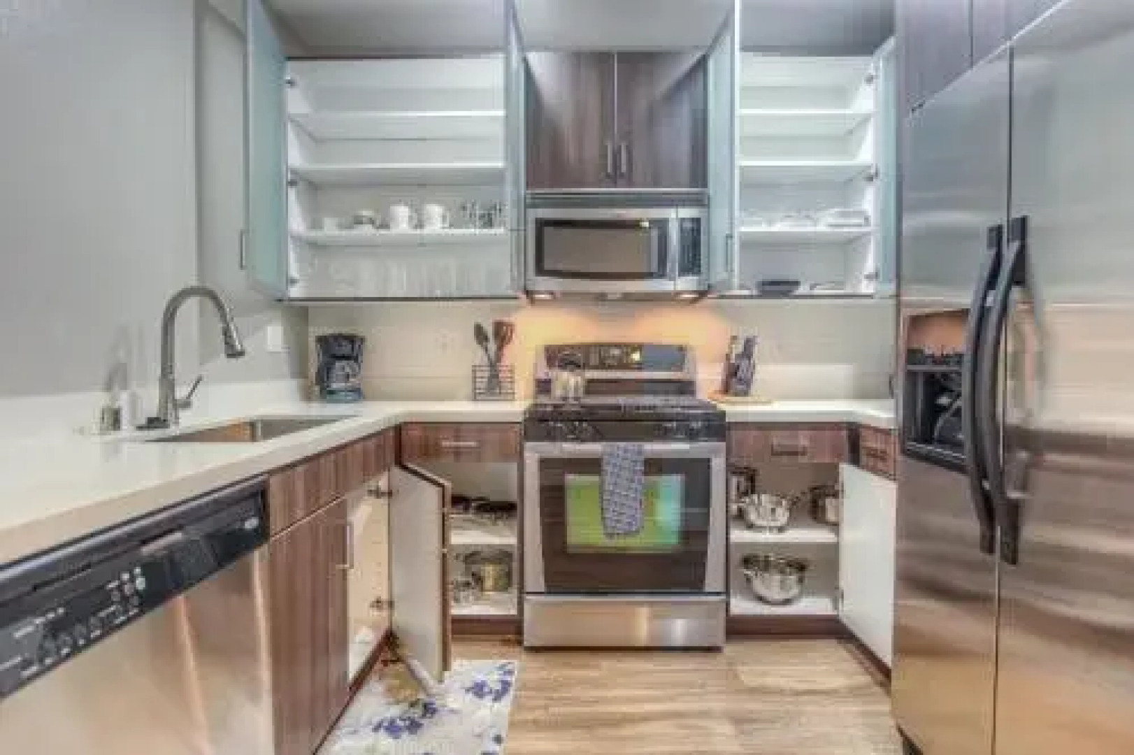 Glendon Westwood 2204