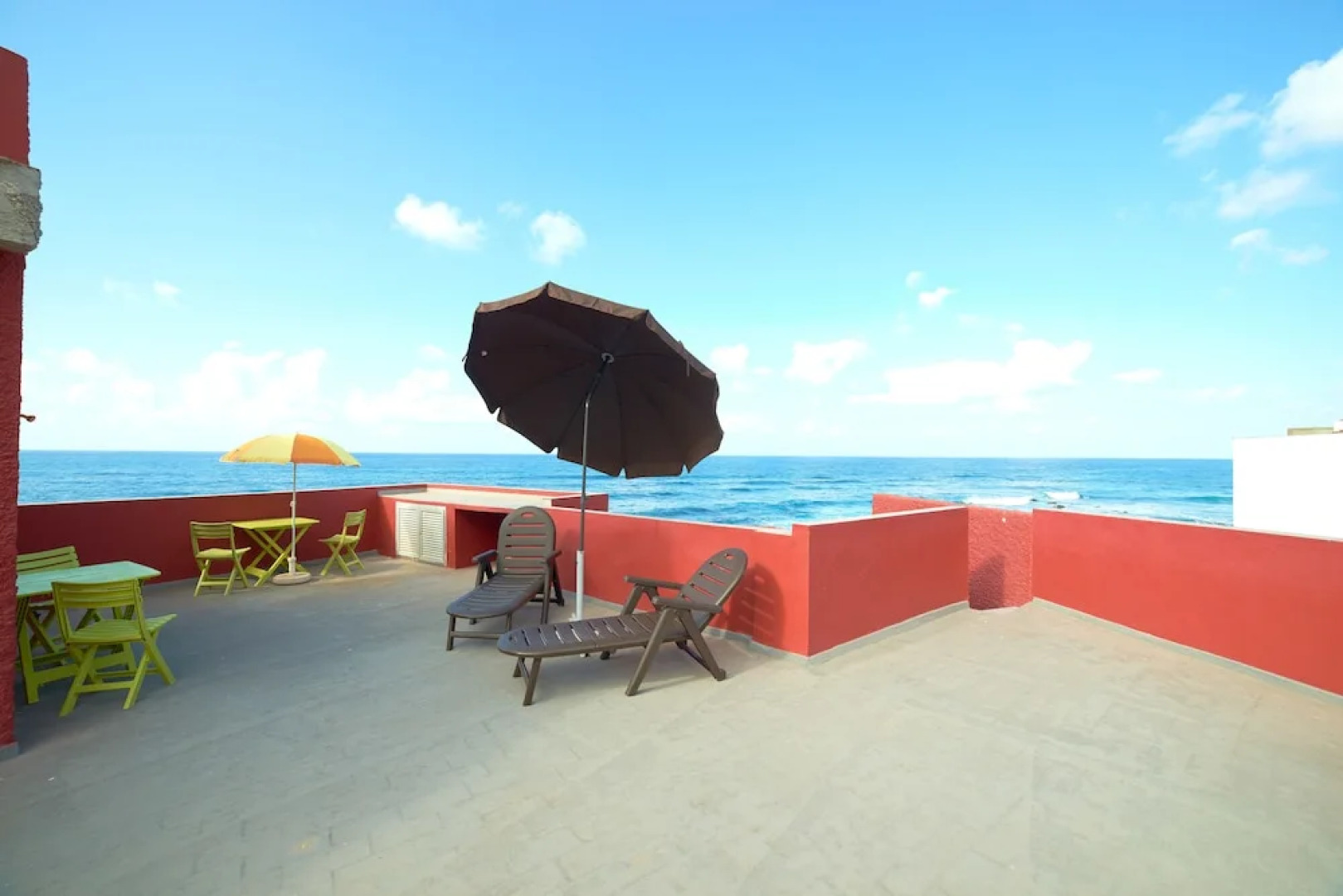 Derecha del Roque overlooking the Sea