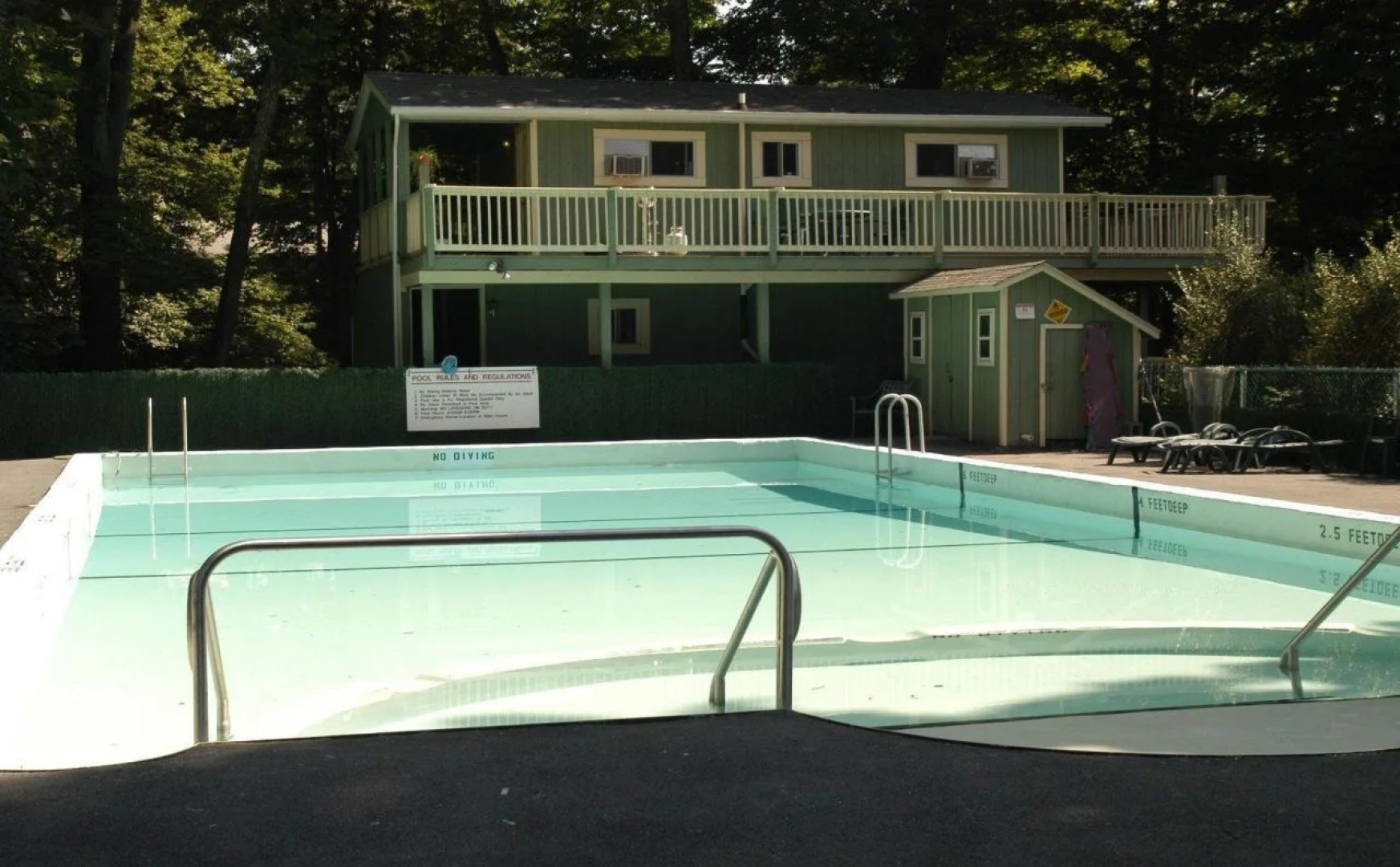 Valley Brook Inn & Cottages