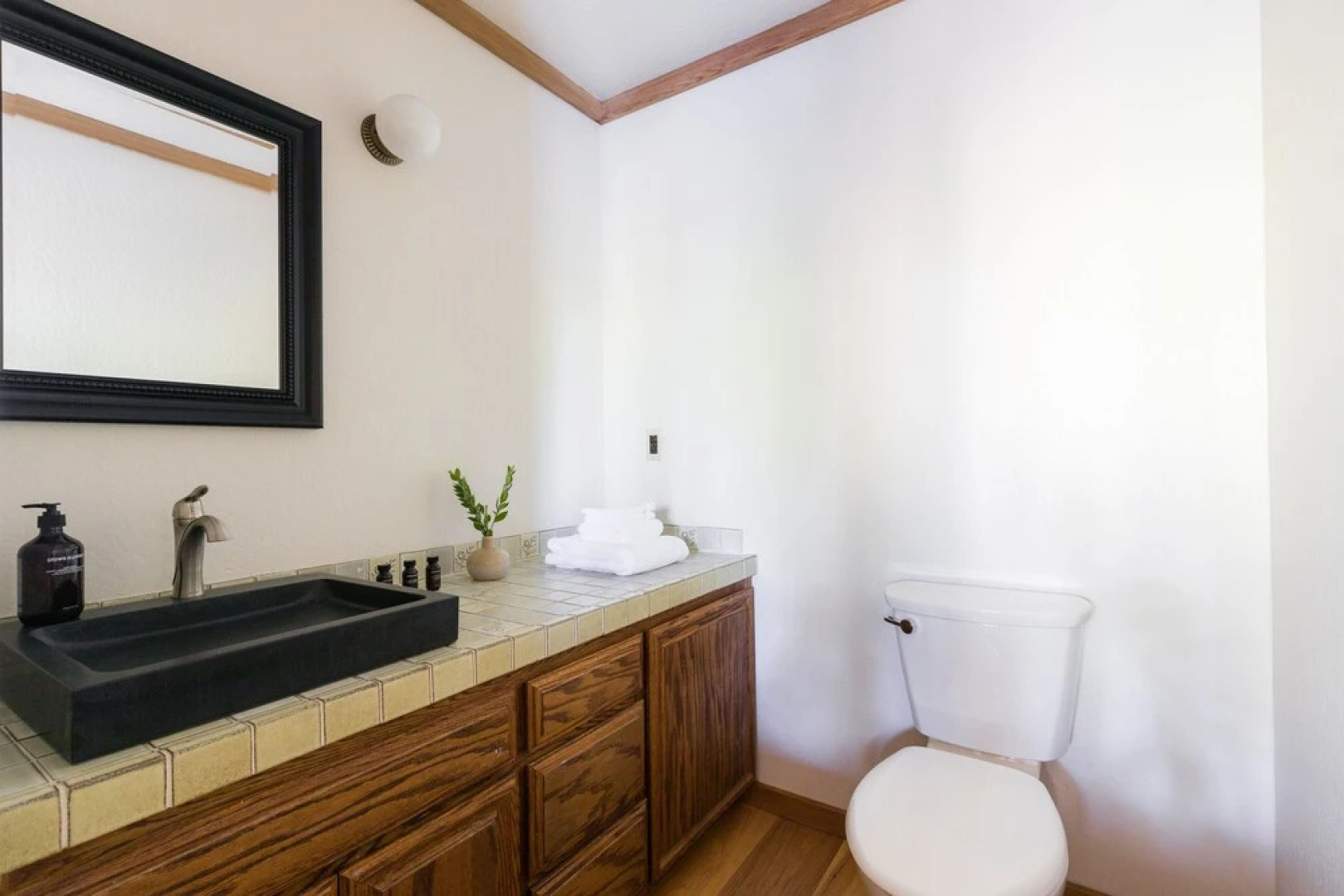 Wildwood by Avantstay Seclusion In The Woods w/ 3 Decks! 15mins From Nrthstar!