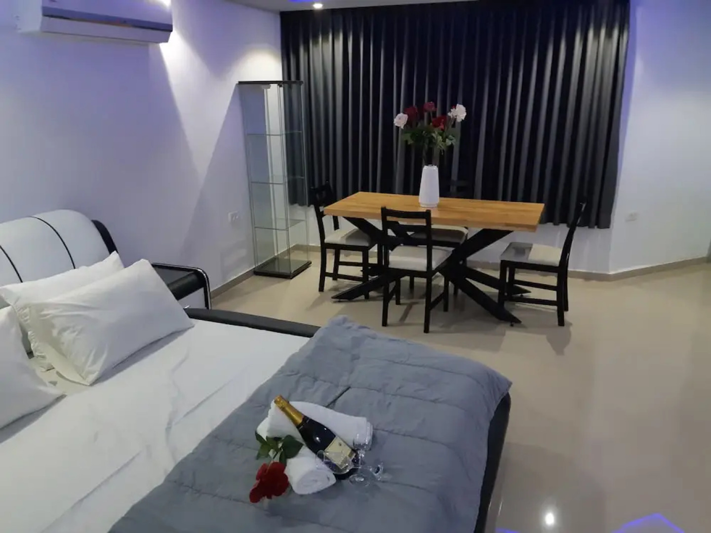 Spat Studio Apartment