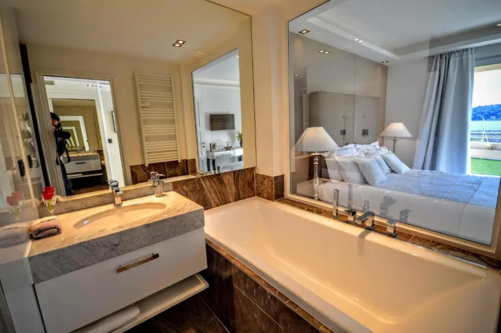 Deluxe apartment Villefranche Sea view front Terrace 230m2 with Jacuzzi