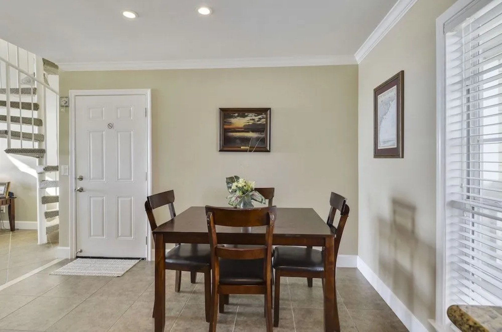 The Regal Seagull by RedAwning