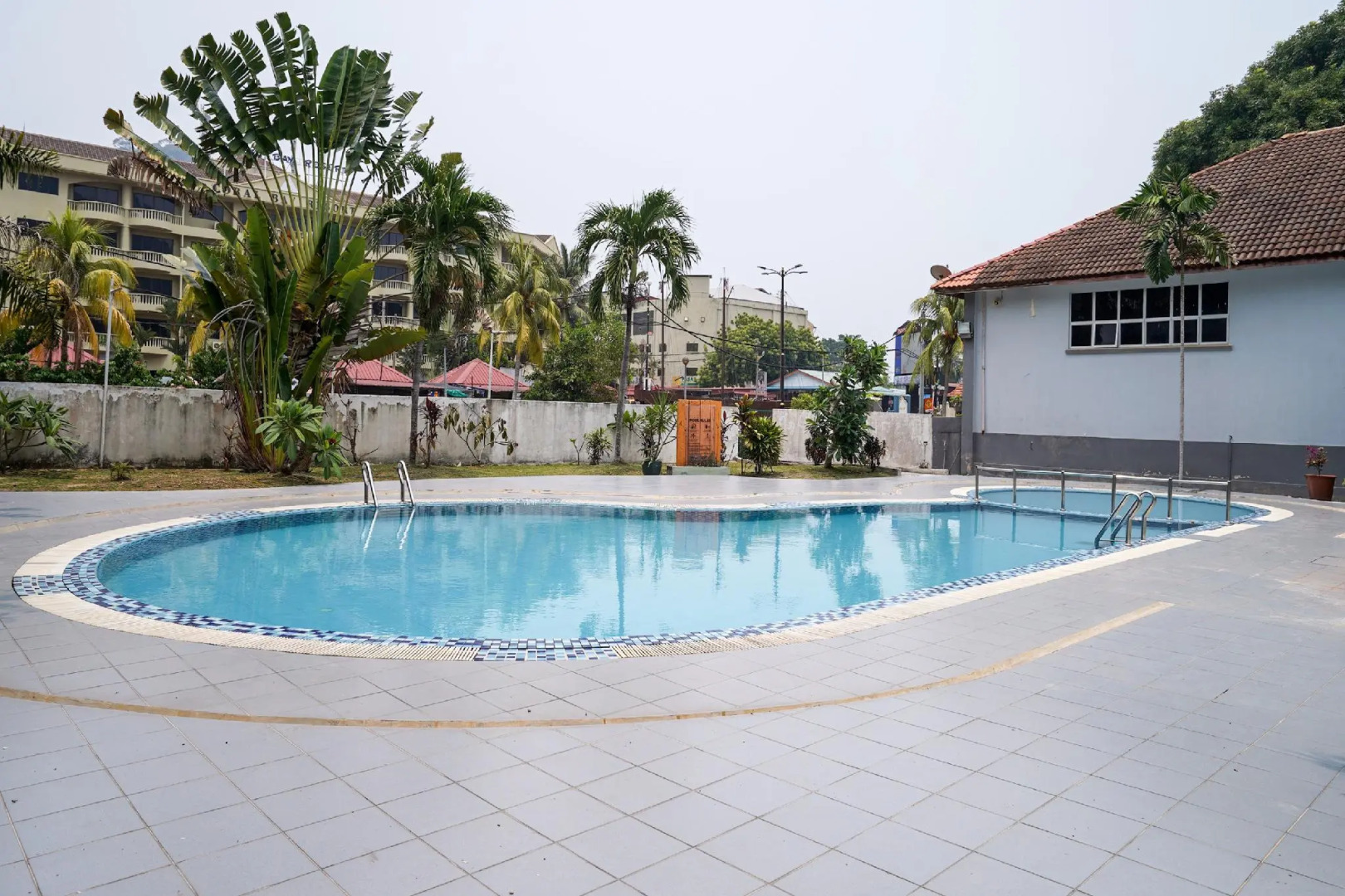 OYO 44020 Kejora Garden Resort