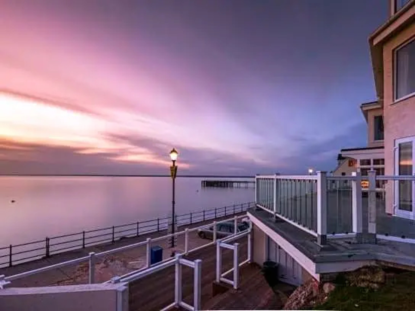 Observation Apartment On The Beach