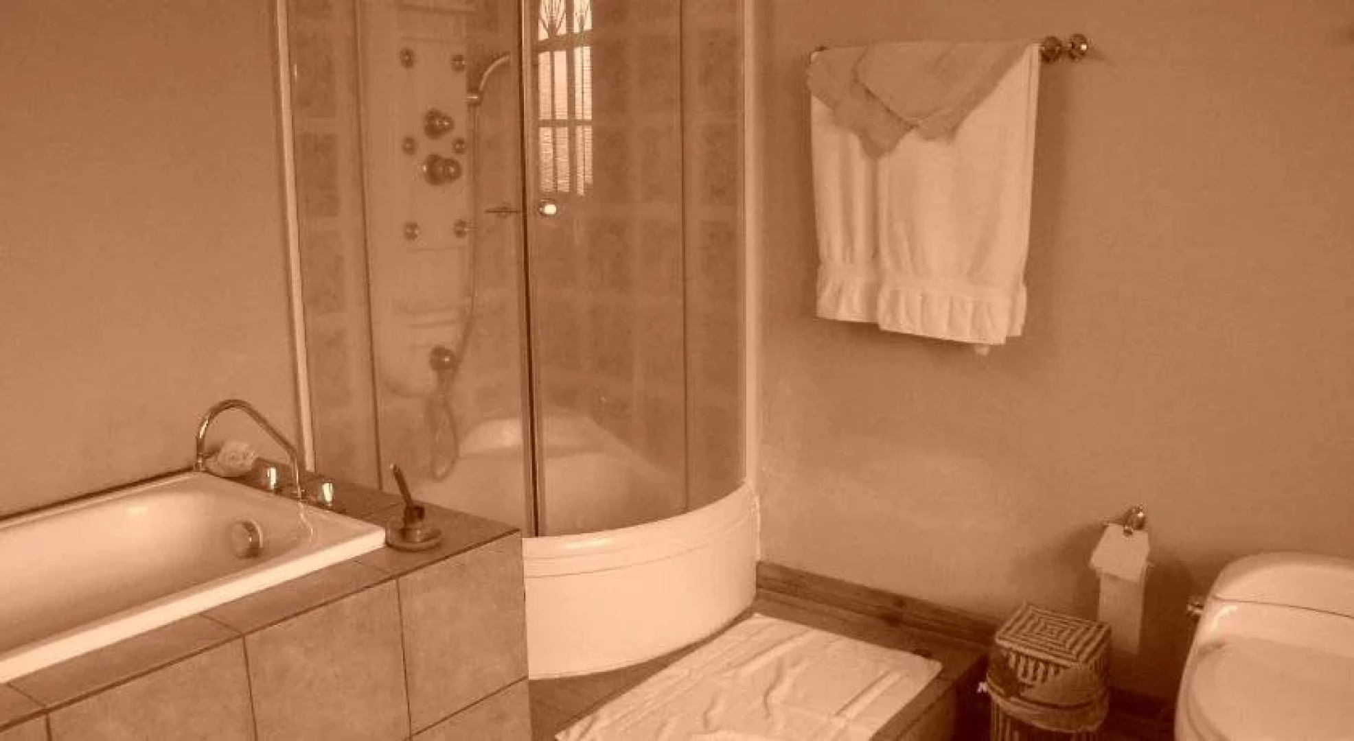 Land of the Sun Hotel