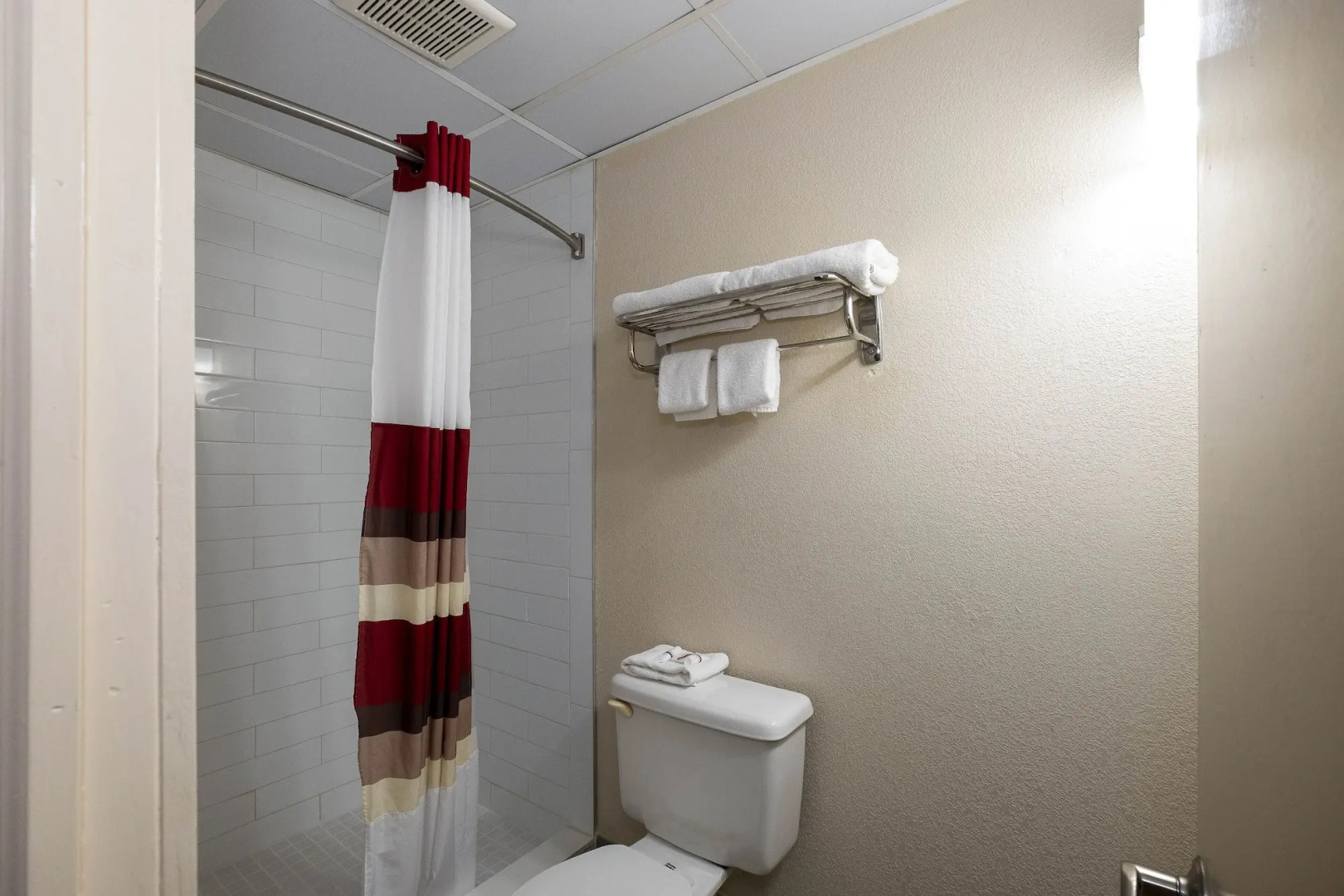 Red Roof Inn Neptune - Jersey Shore