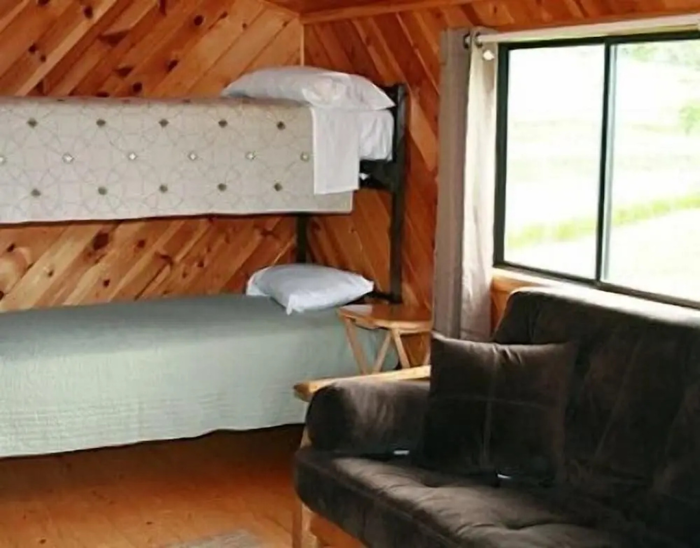 No Name City Luxury Cabins & RV