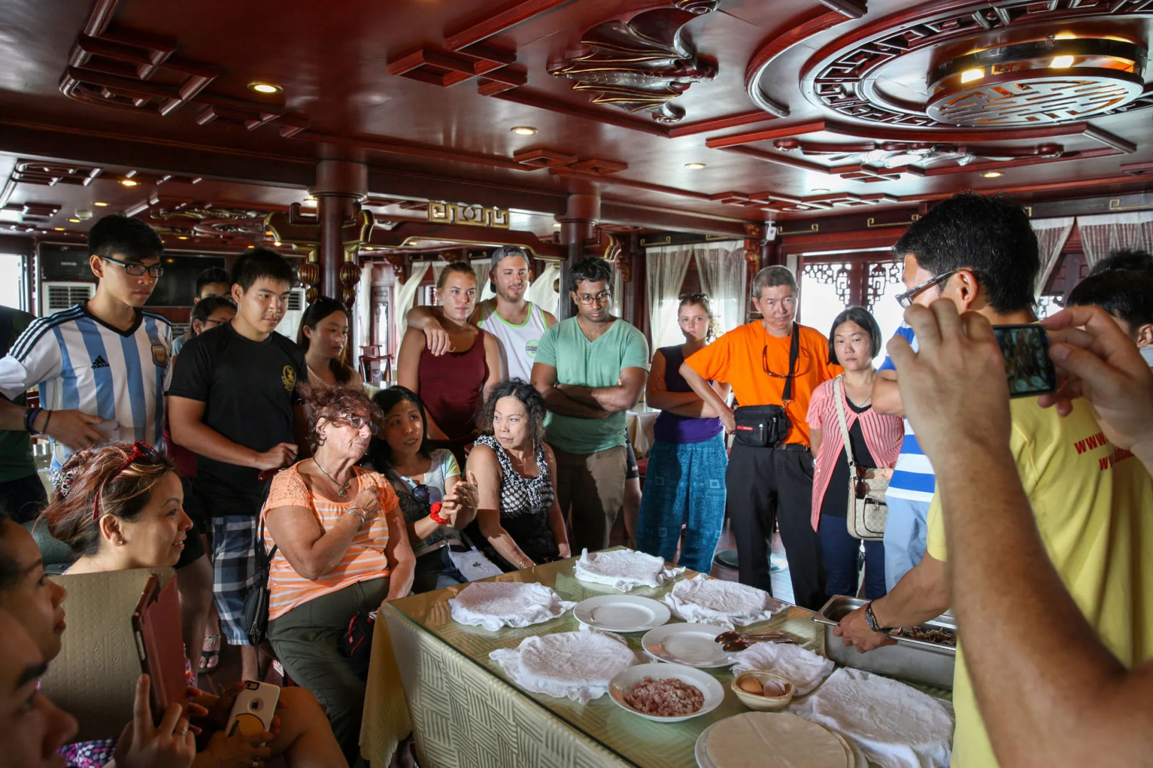 Halong Royal Palace Cruise