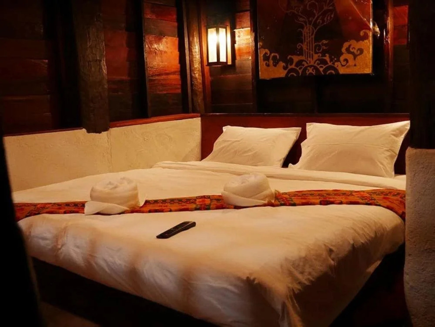 Boon Home Stay Arts and Crafts