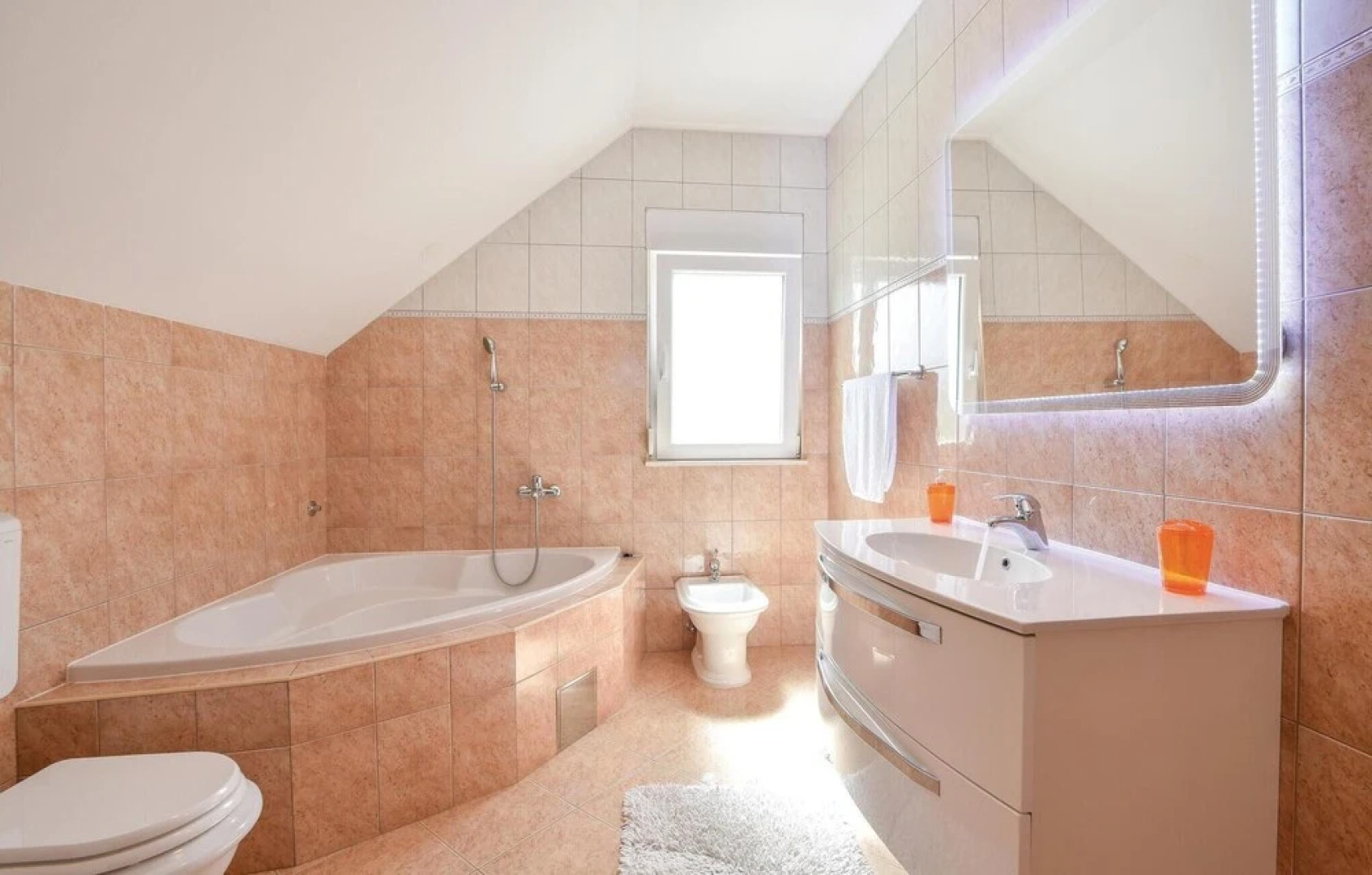 Stunning Home in Dugopolje With Wifi and 4 Bedrooms