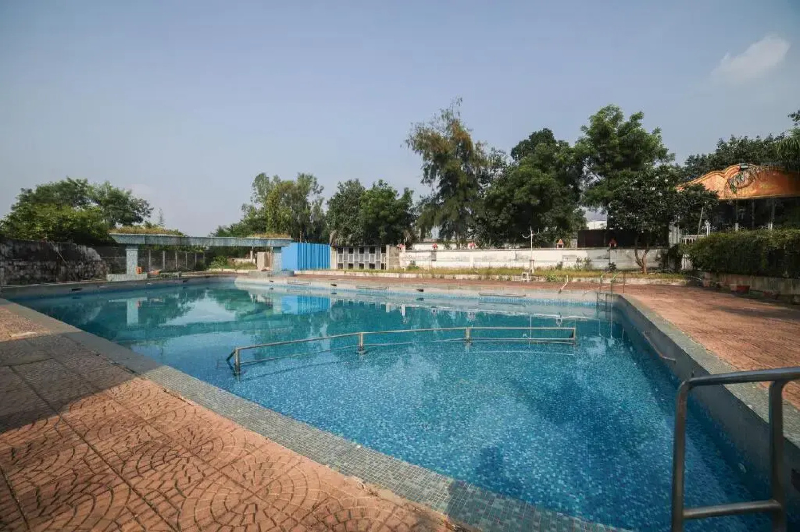 Jayshrea Recreation Club by OYO Rooms
