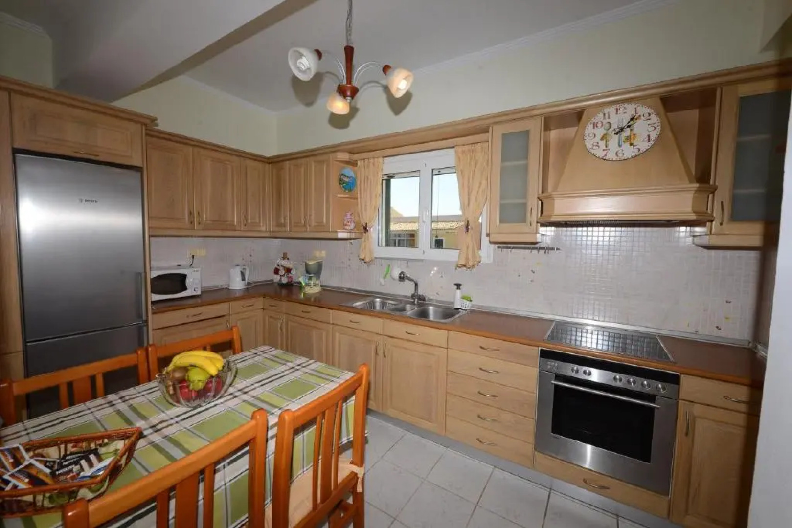 Roula's Studios & Apartment