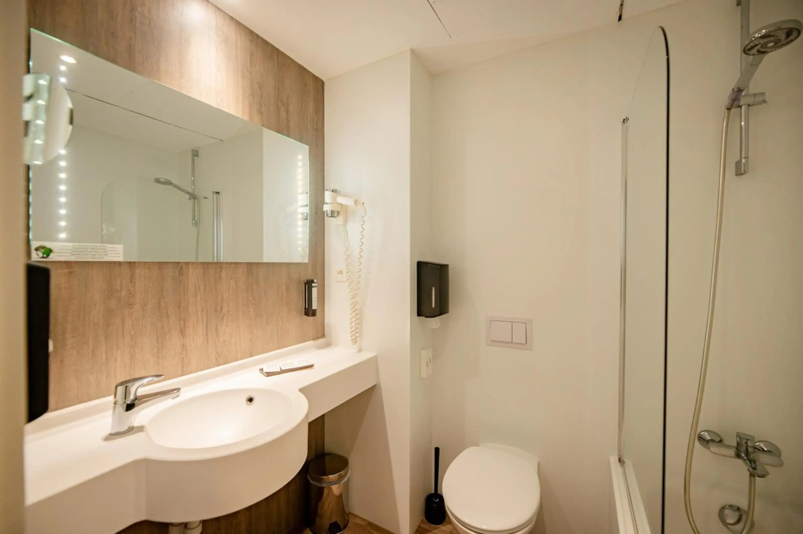 Hotel & Aparthotel Casteau Resort Mons