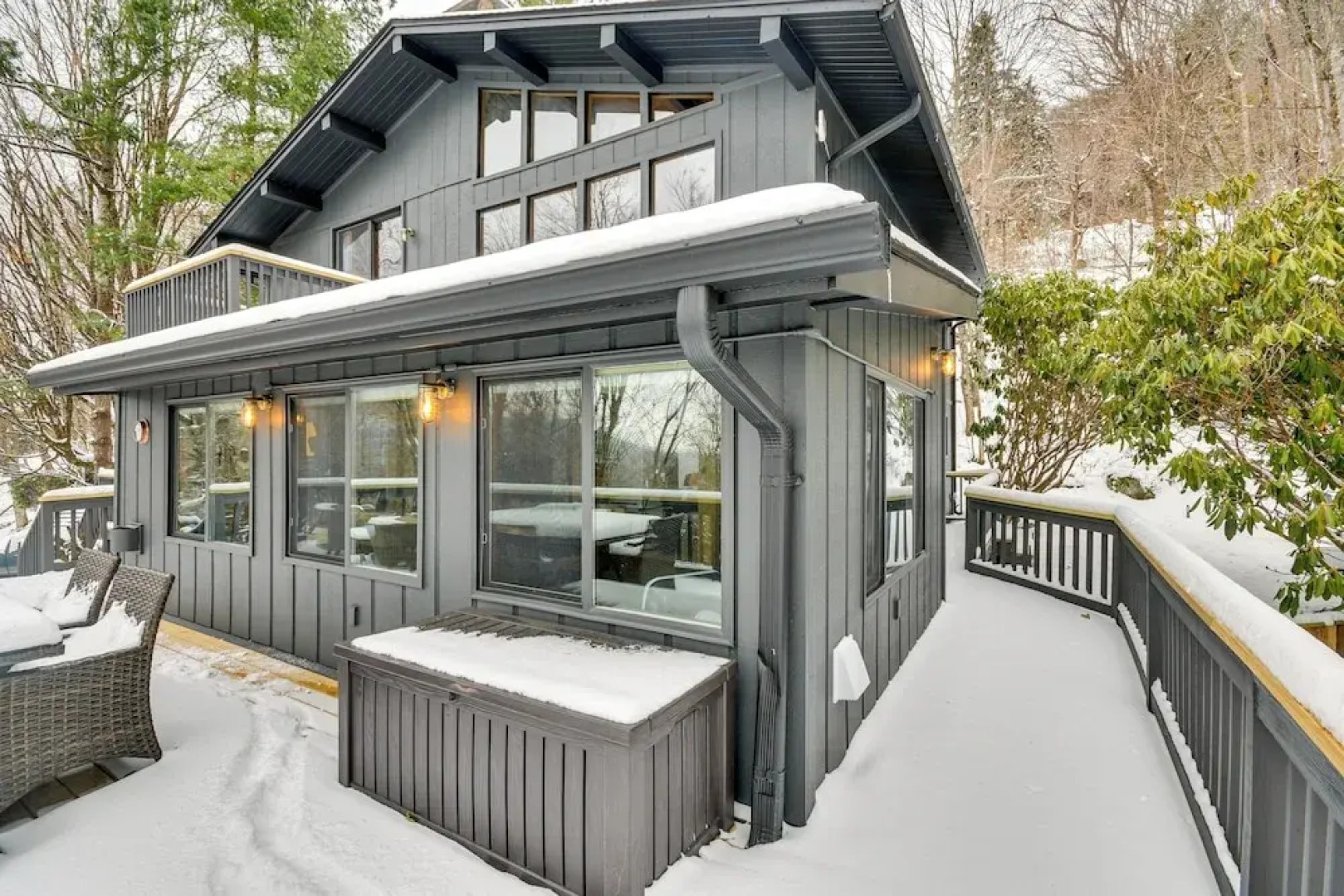 6 Mi to Skiing: Home w/ Hot Tub in Seven Devils!