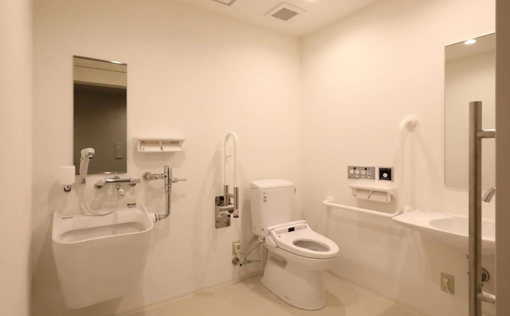 GRAND HOSTEL LDK Osaka Shinsaibashi