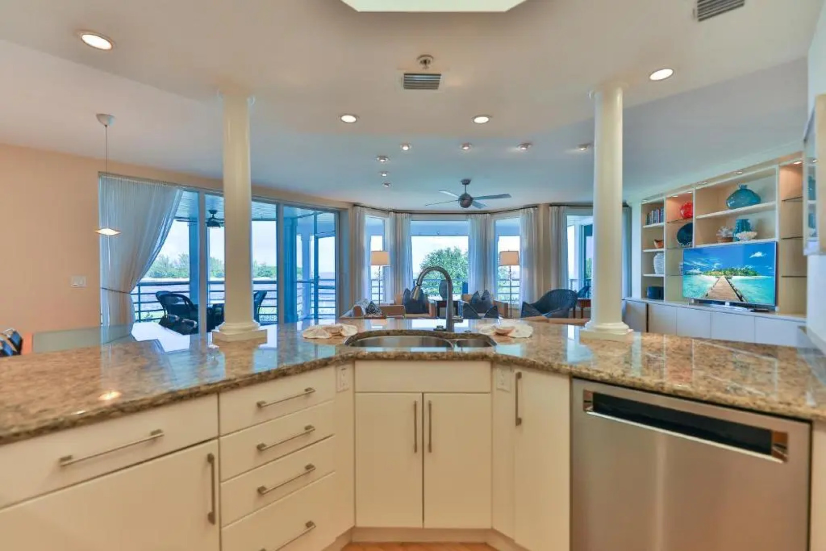 South Seas Lands End 1617