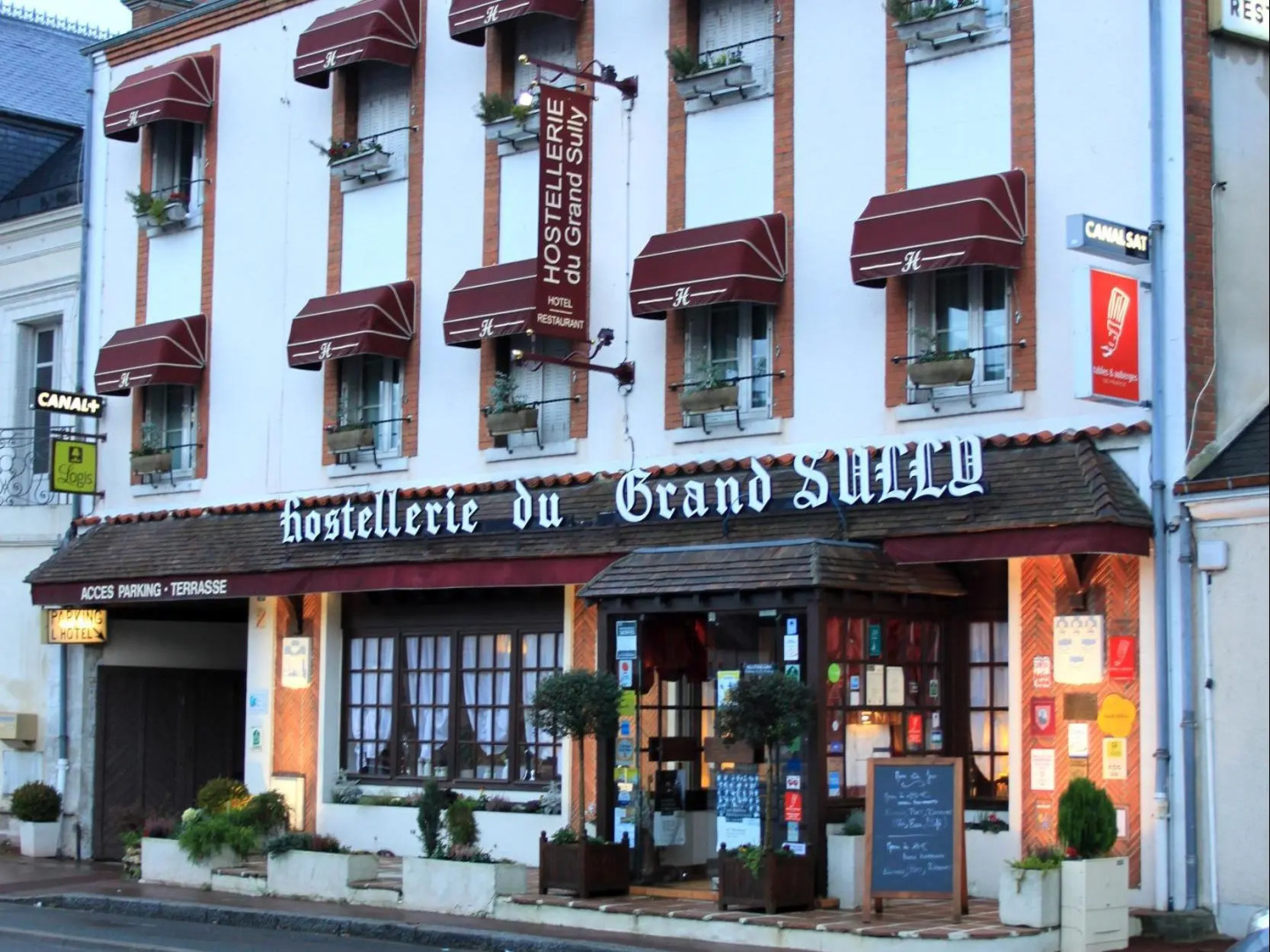 Hostellerie du Grand Sully