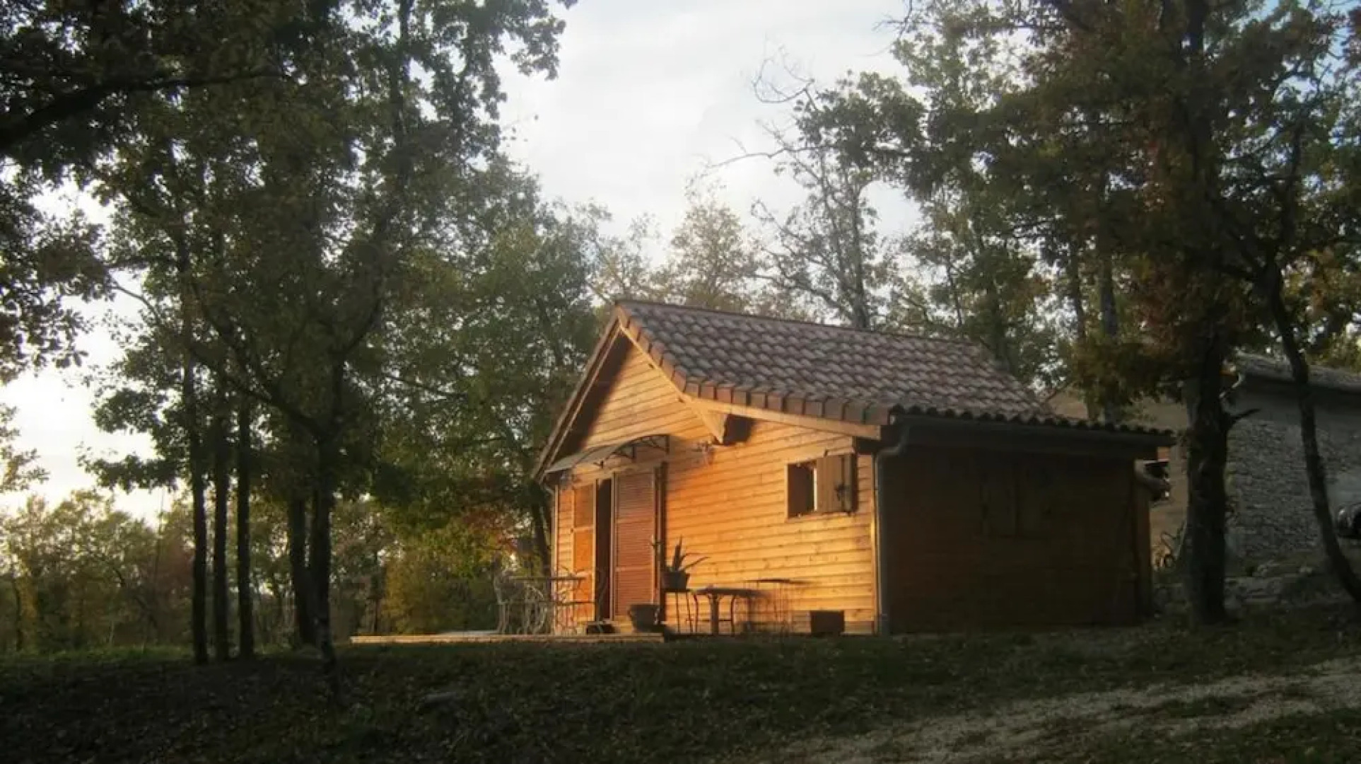 Chalet dans les bois du Quercy
