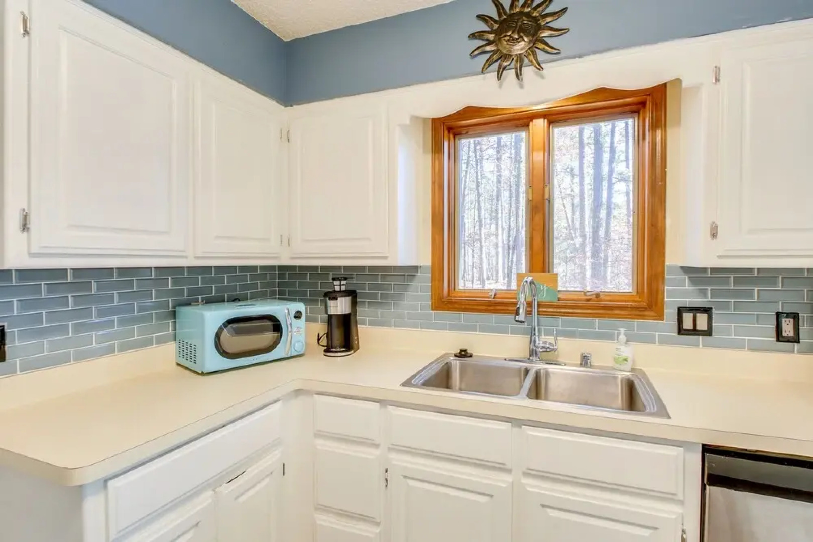 Welcoming Hot Springs Home 12 Mi to National Park