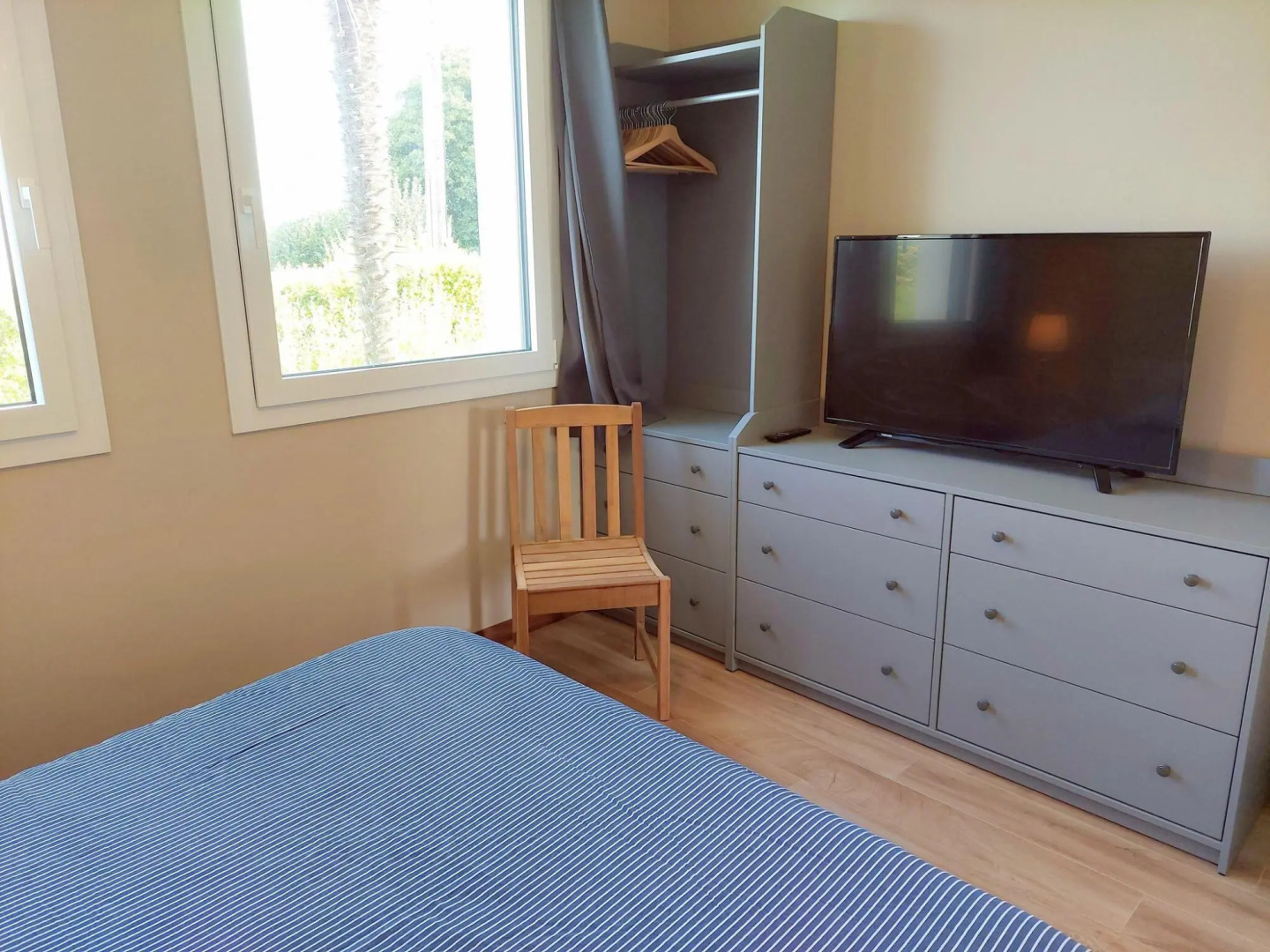 Breton holiday home in a quiet location near the beach