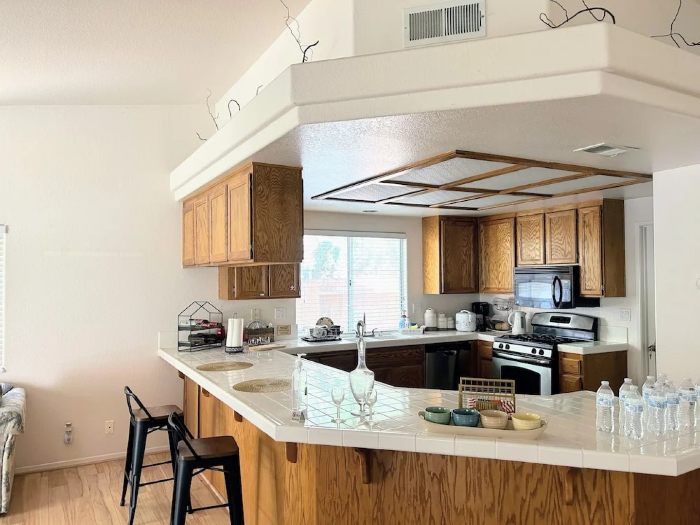 Private bedroom in Western Horizon Home