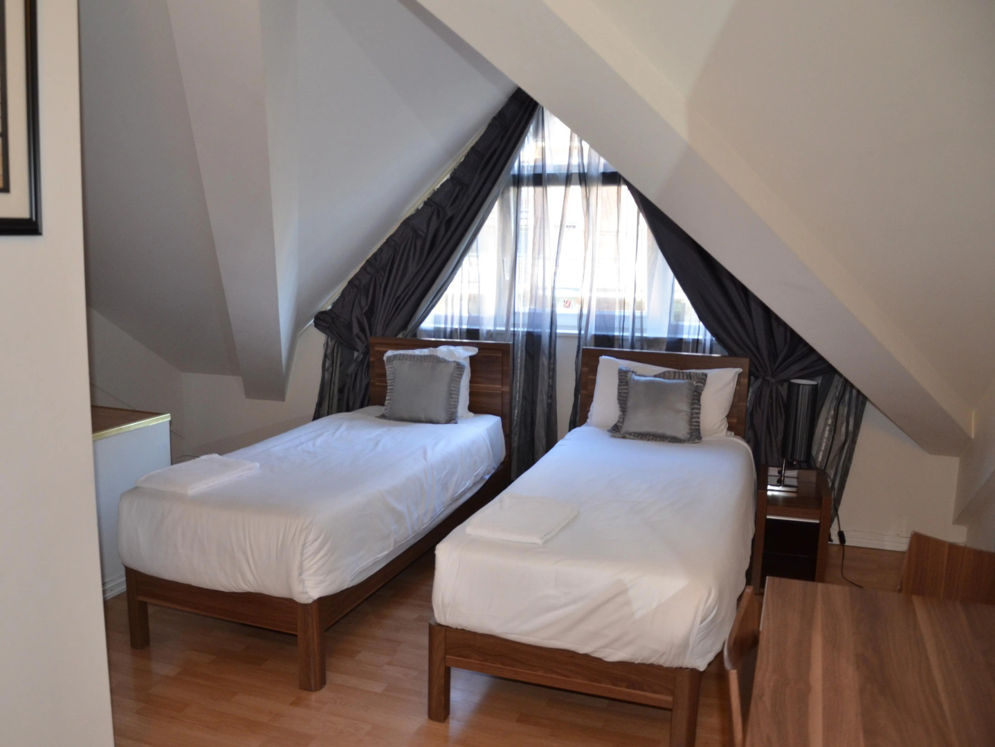 Oslo Hotel Apartments - Hostel