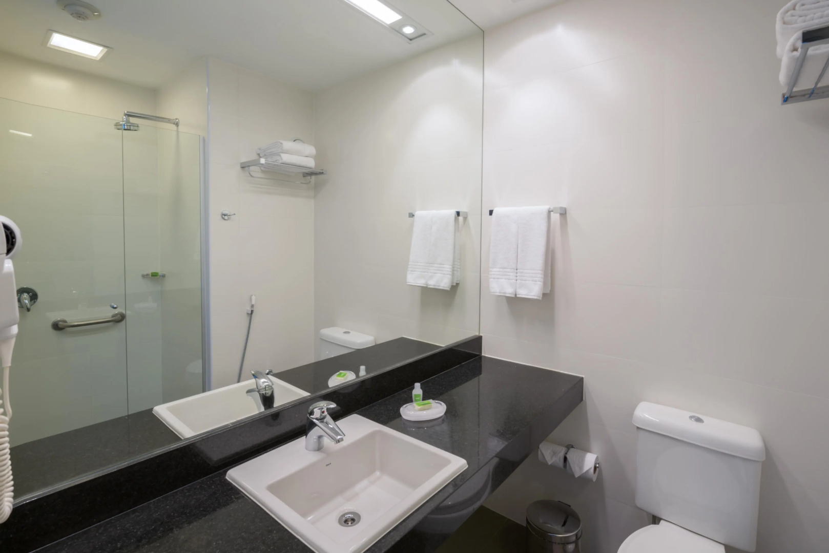 Linx Galeão by Wish