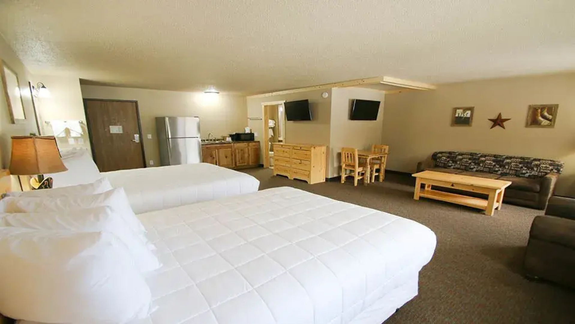 Woodside Dells Hotel & Suites