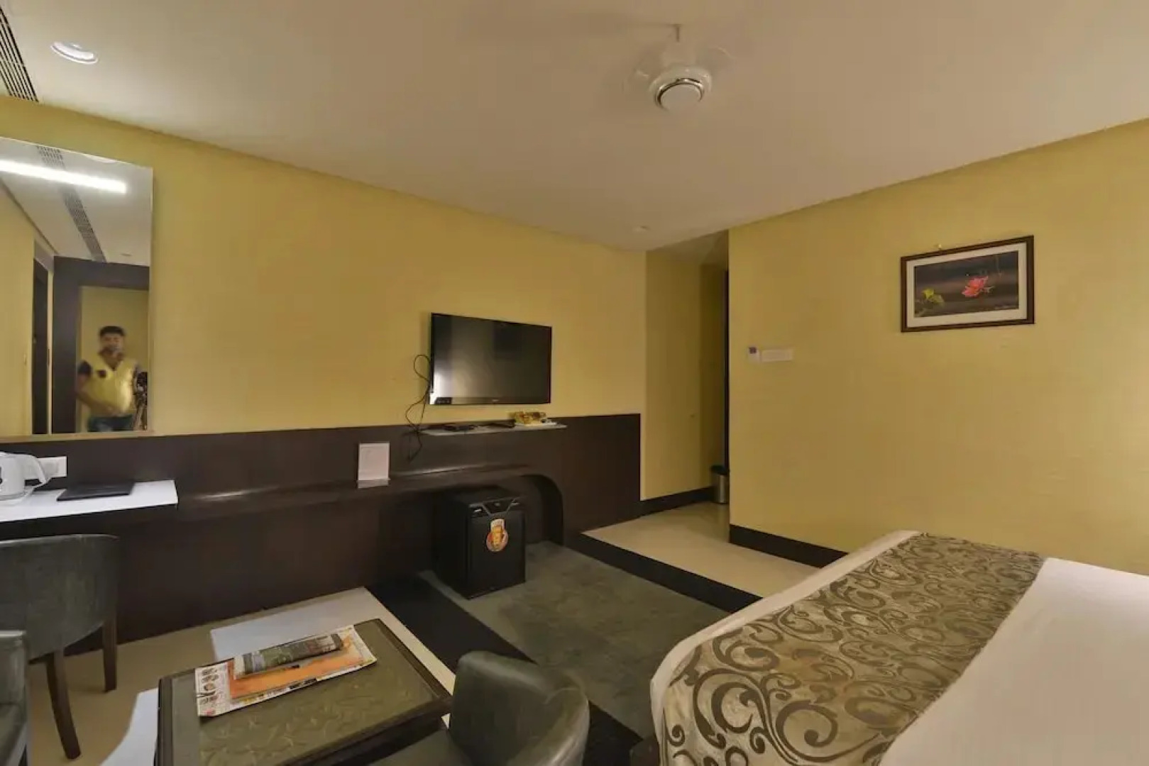 Hotel The Golden Oak Central by Citrus Prime