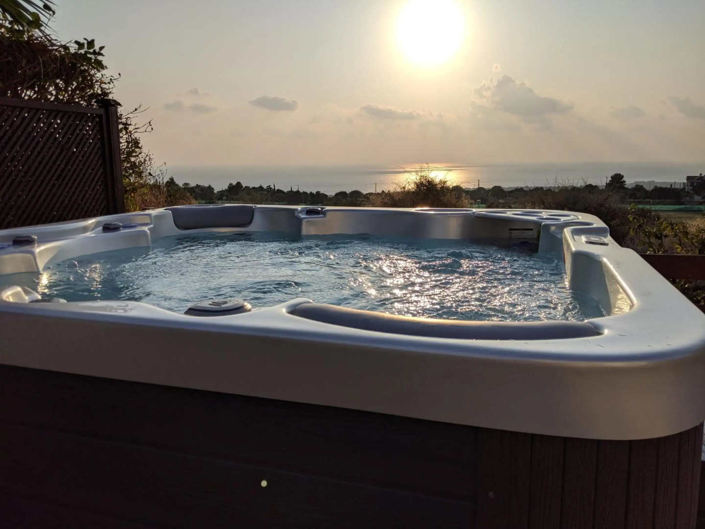 Villa Panorama - Stunning views in villa with hot tub, pool, garden